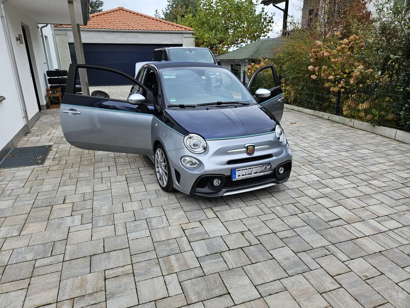 Abarth 695C Rivale Срібний - 2