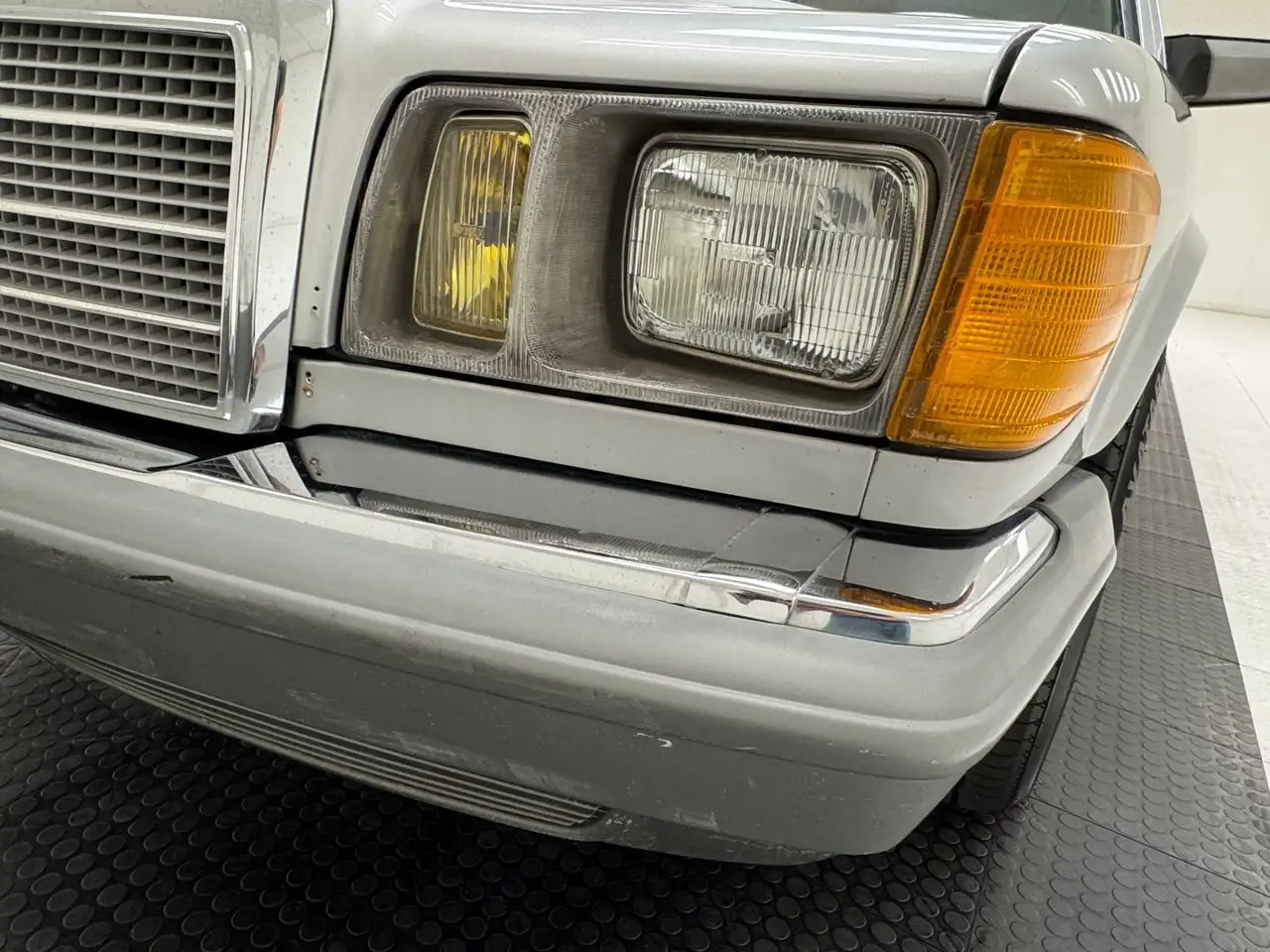 Mercedes-Benz 300SD Sedan, foto 11