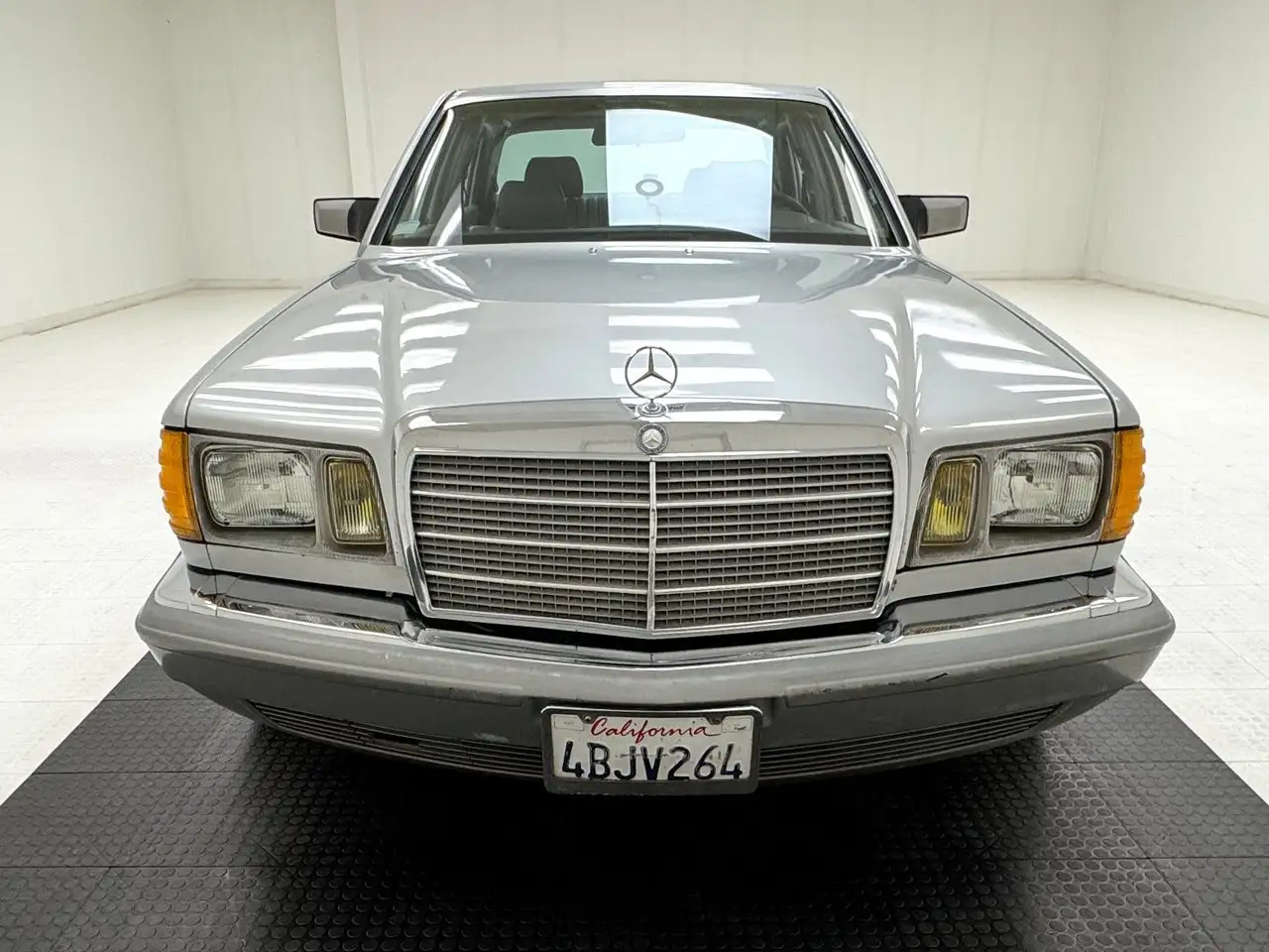 Mercedes-Benz 300SD Sedan, foto 8