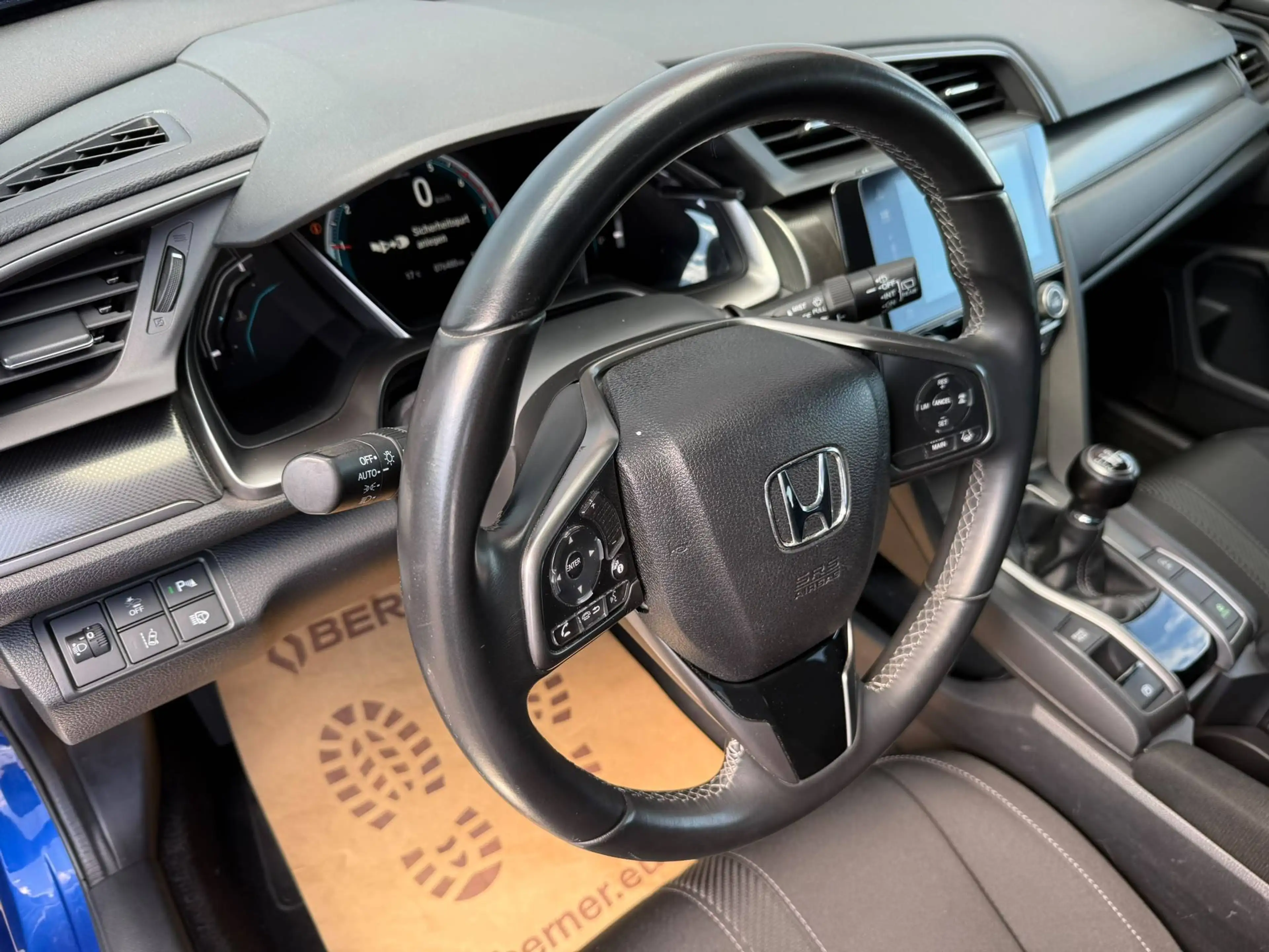 Honda Civic 1,0 VTEC Turbo Elegance Type R Paket / KAMERA / SITZHZG / LED — photo 9