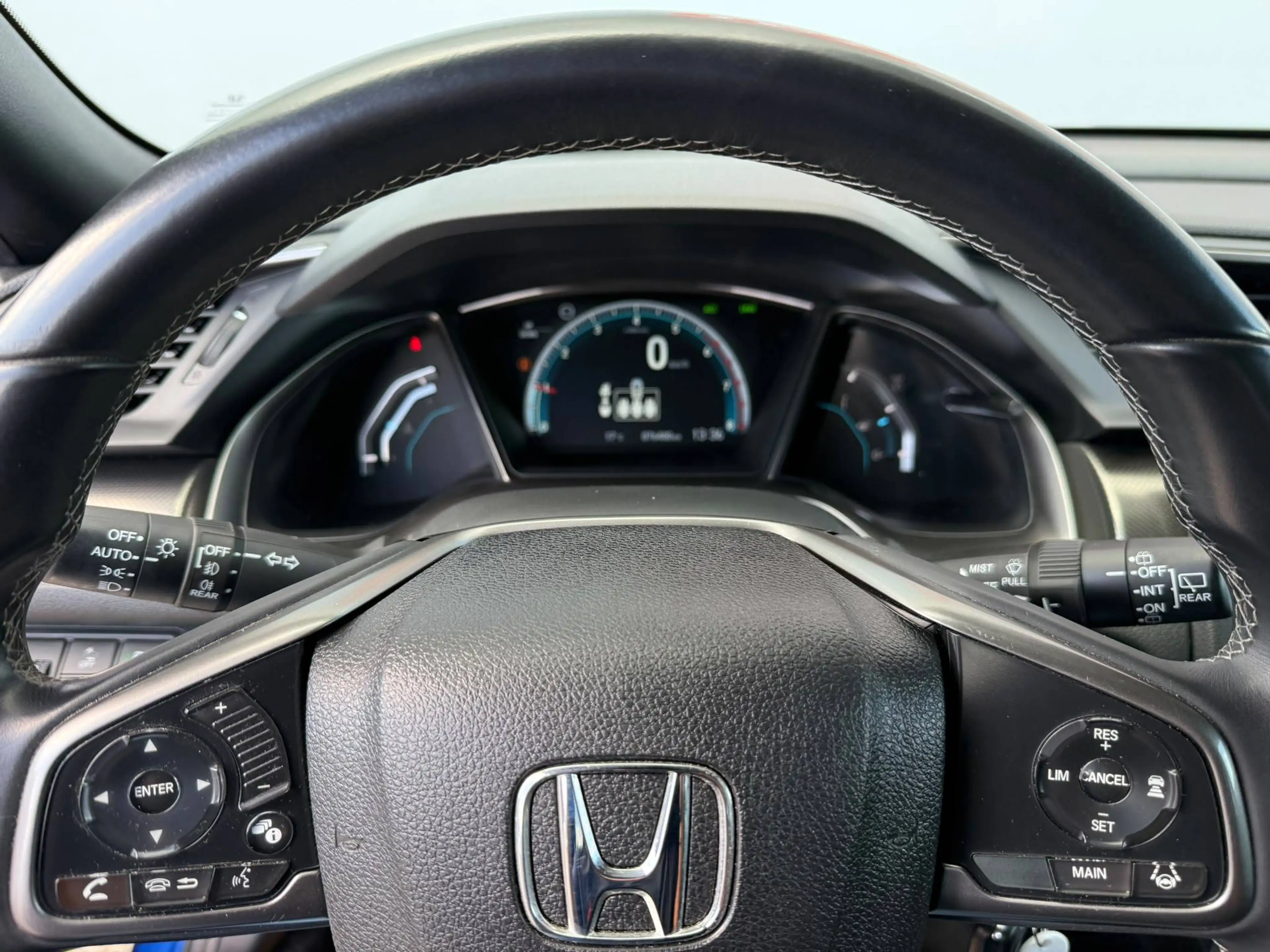 Honda Civic 1,0 VTEC Turbo Elegance Type R Paket / KAMERA / SITZHZG / LED — photo 12