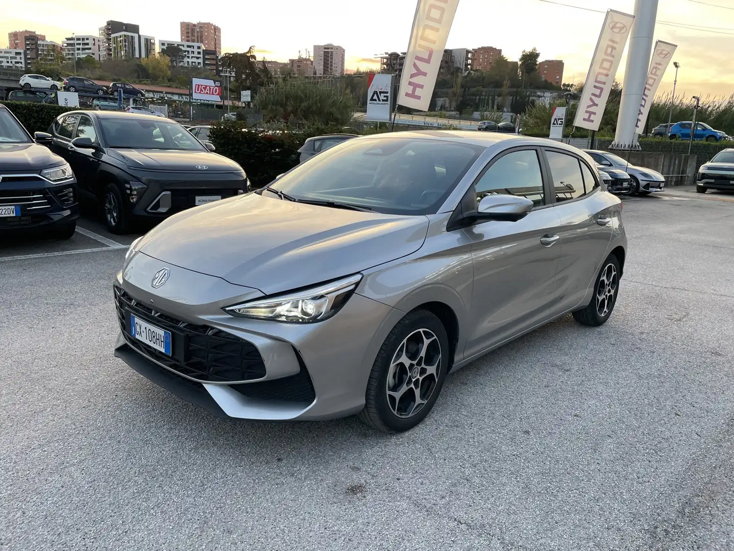 MG MG3 MG3 1.5 Hybrid+ Luxury Gris - 1