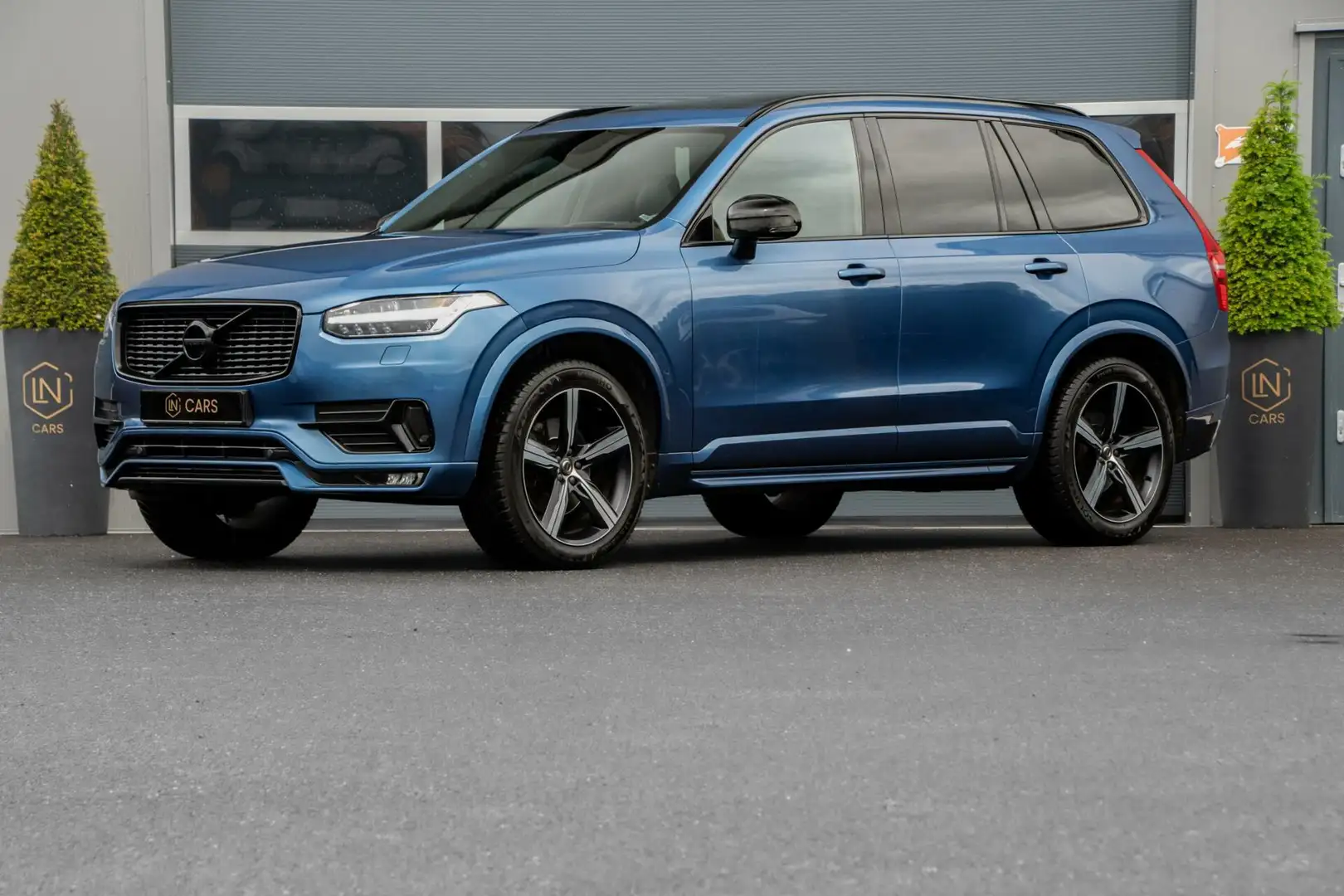 Volvo XC90 2.0 D5 AWD R-Design | 7P | Panoramadak | Head-up Blauw - 1