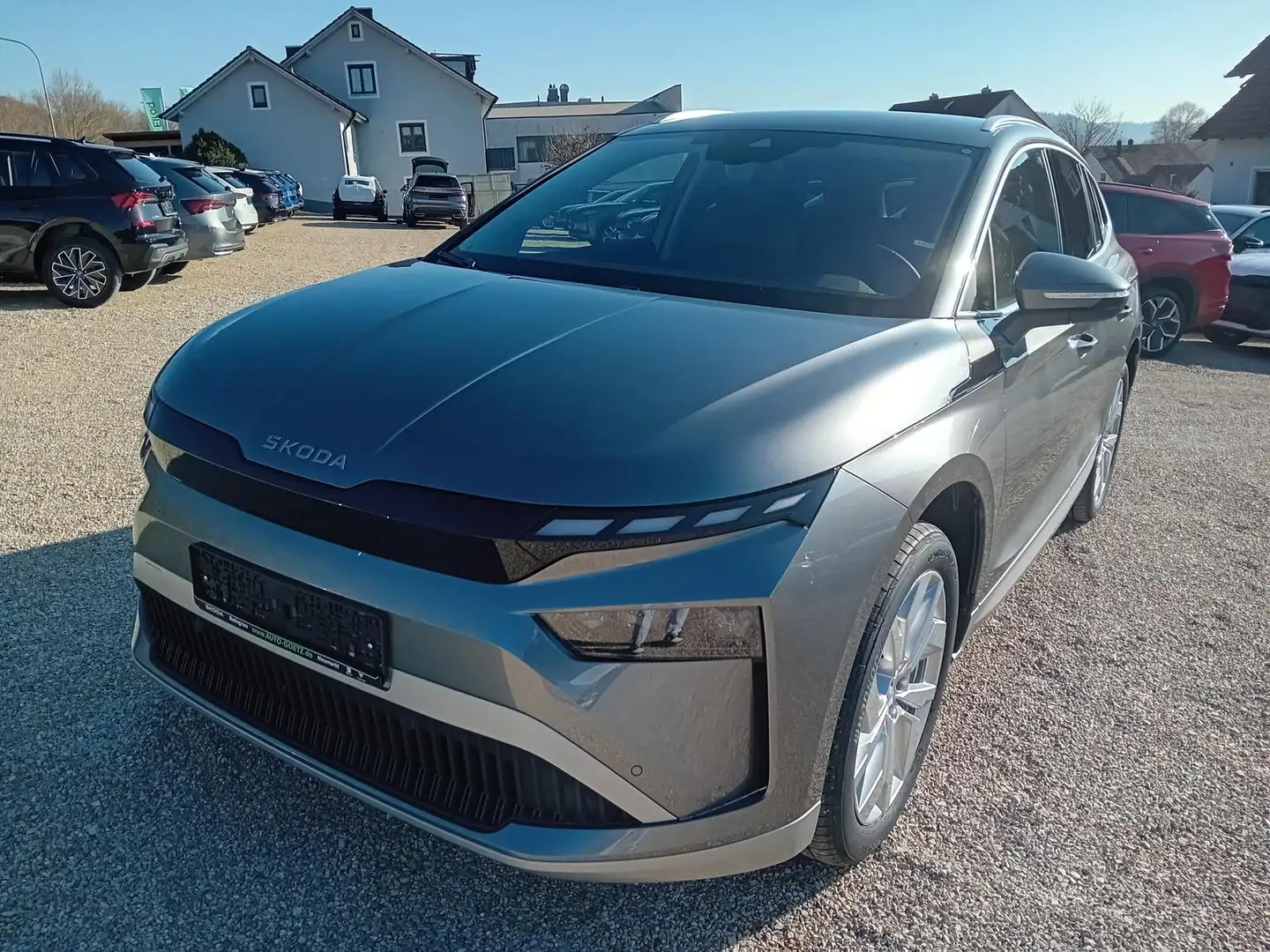 Skoda Enyaq 60 Loft NEUES MODELL AHK-Vorb/Navi/Kamera/Matrix/L Grau - 2