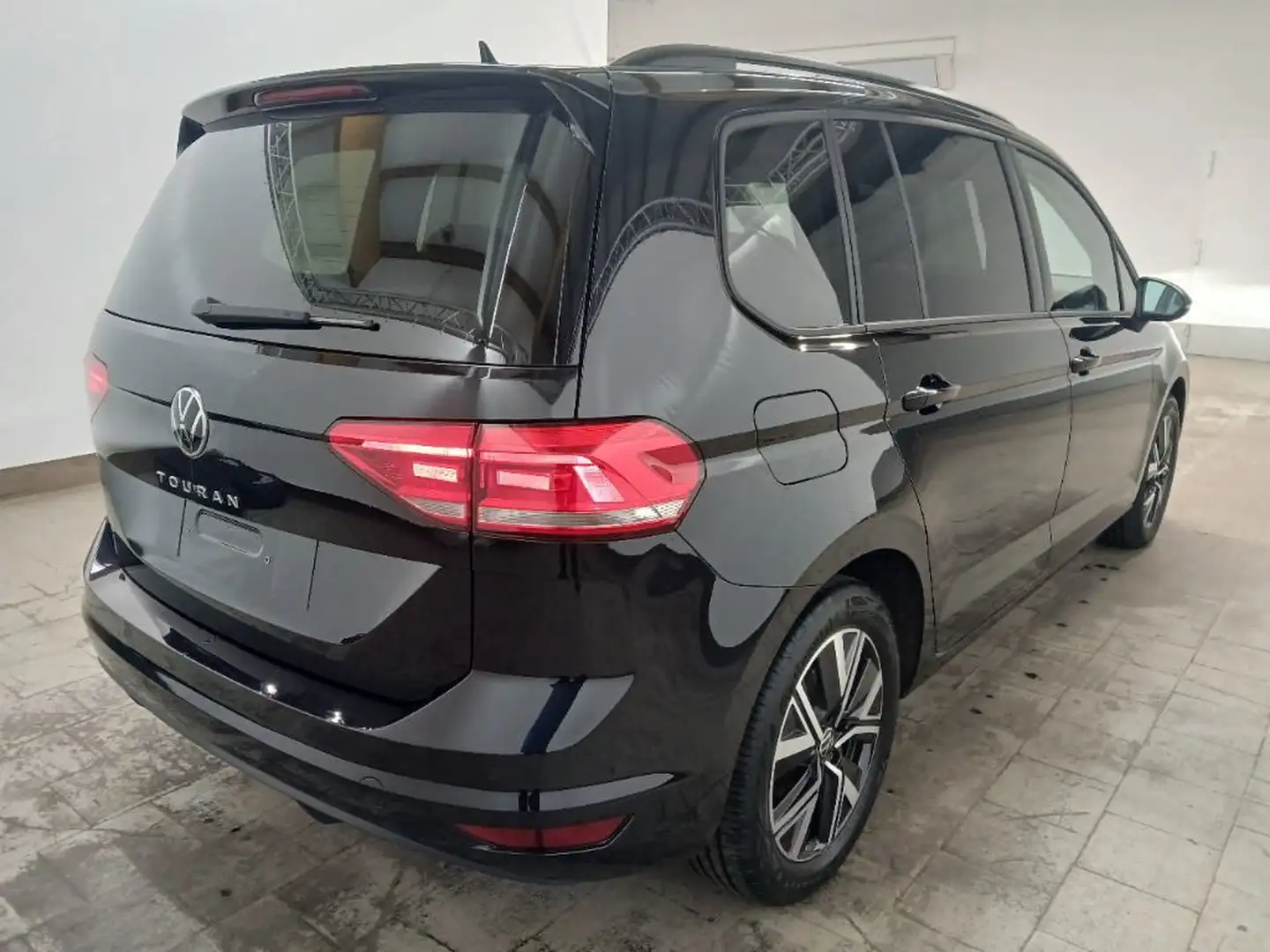 Volkswagen Touran Comfortline AHK/PANO/RFK/EASYOPEN/7SITZE Schwarz - 2