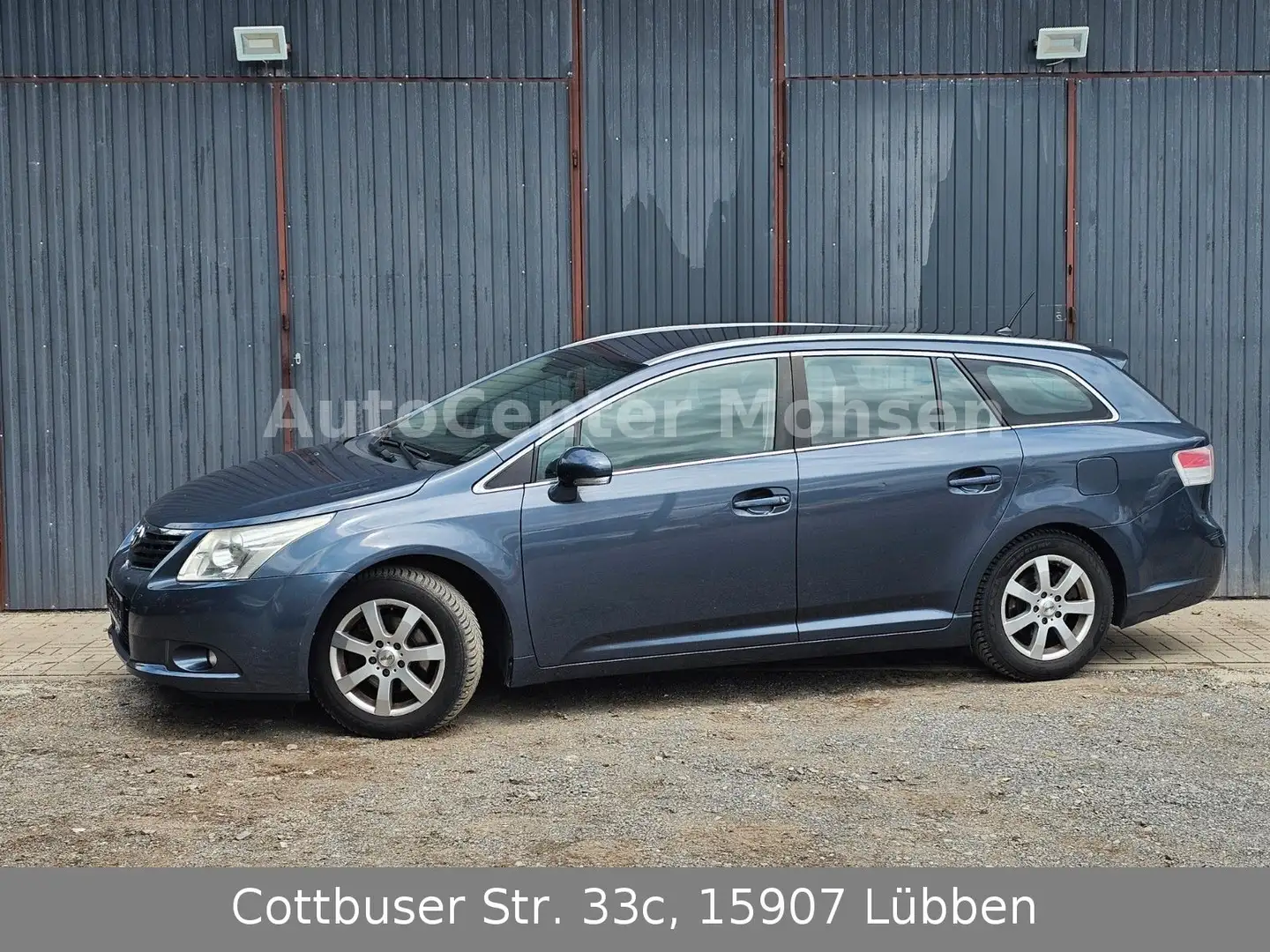 Toyota Avensis Kombi Sol (Nr. 125) Blau - 1