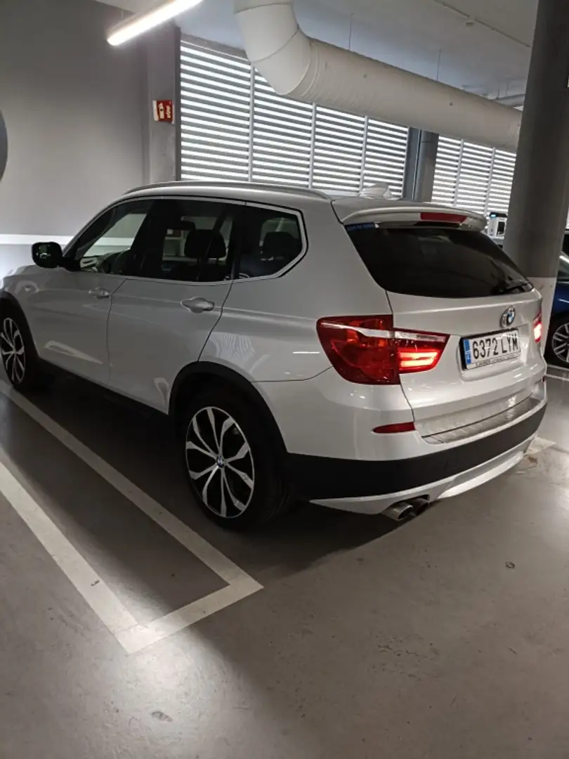 BMW X1 xDrive 25dA Argent - 1