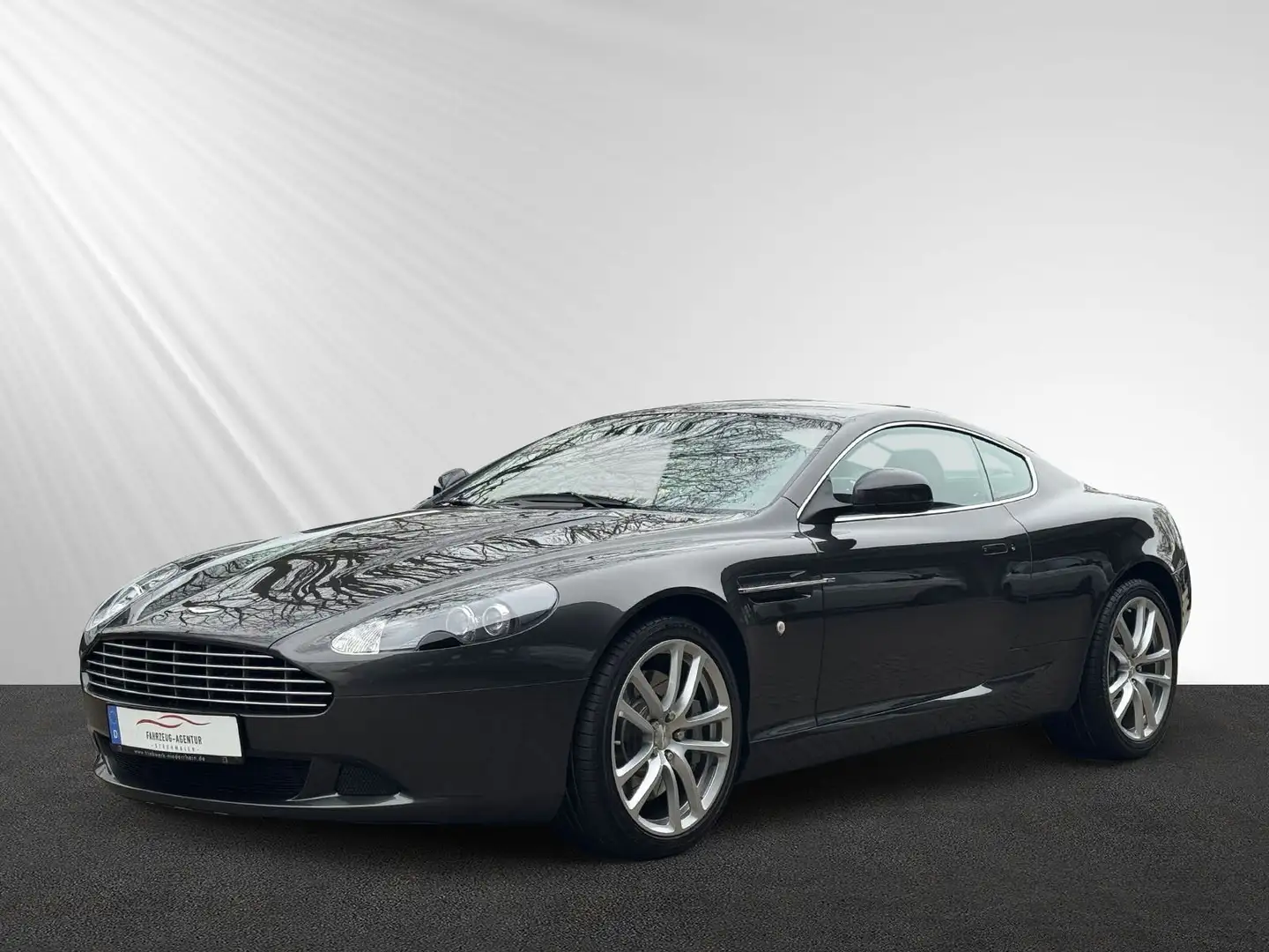 Aston Martin DB9 6.0 Touchtronic/Facelift/BRD/neuer Service Grau - 1