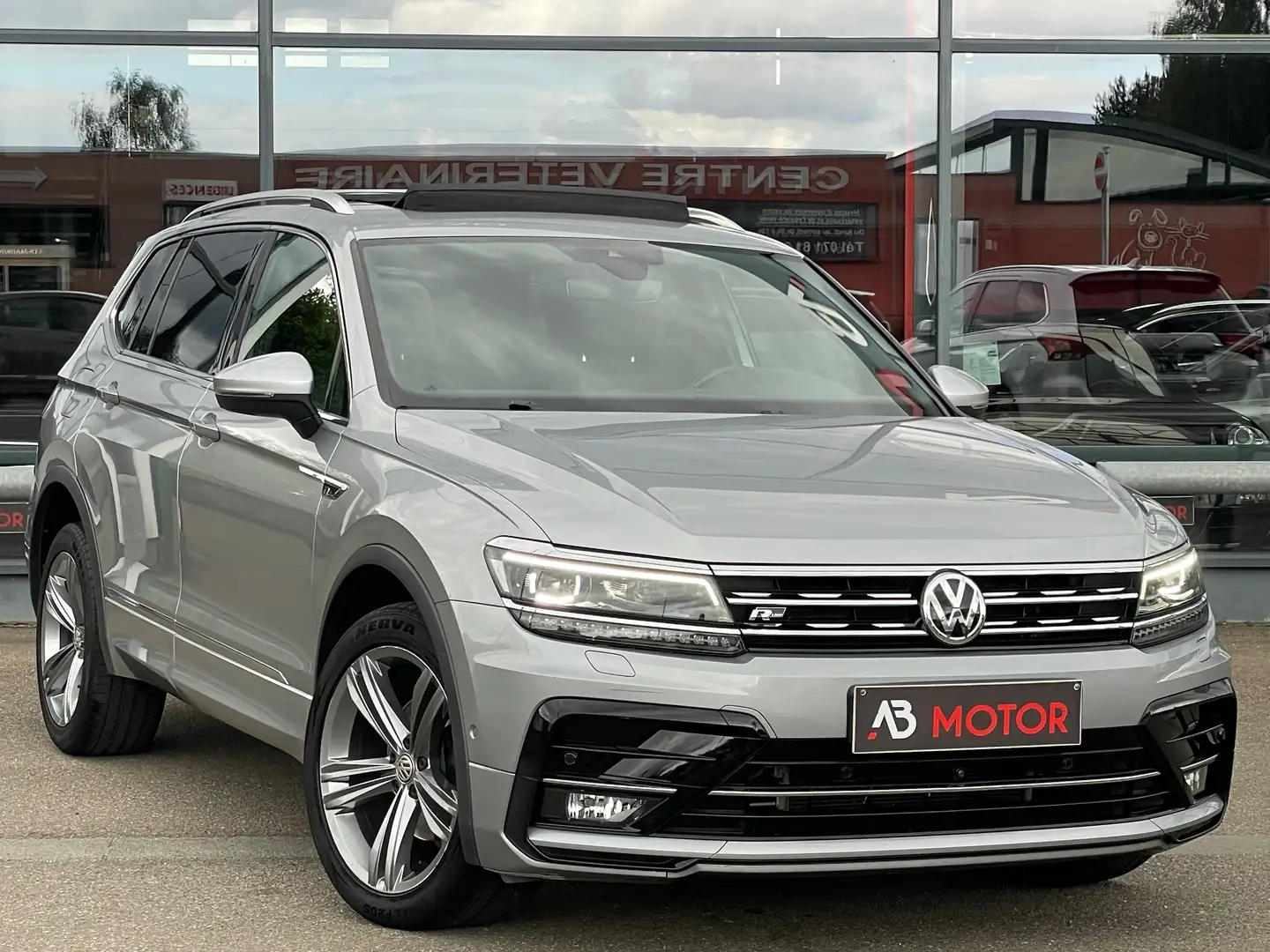 Volkswagen Tiguan Allspace 1.5 TSI DSG R Line Int/Ext 7 Places ACC PANO CAM36 Gris - 1