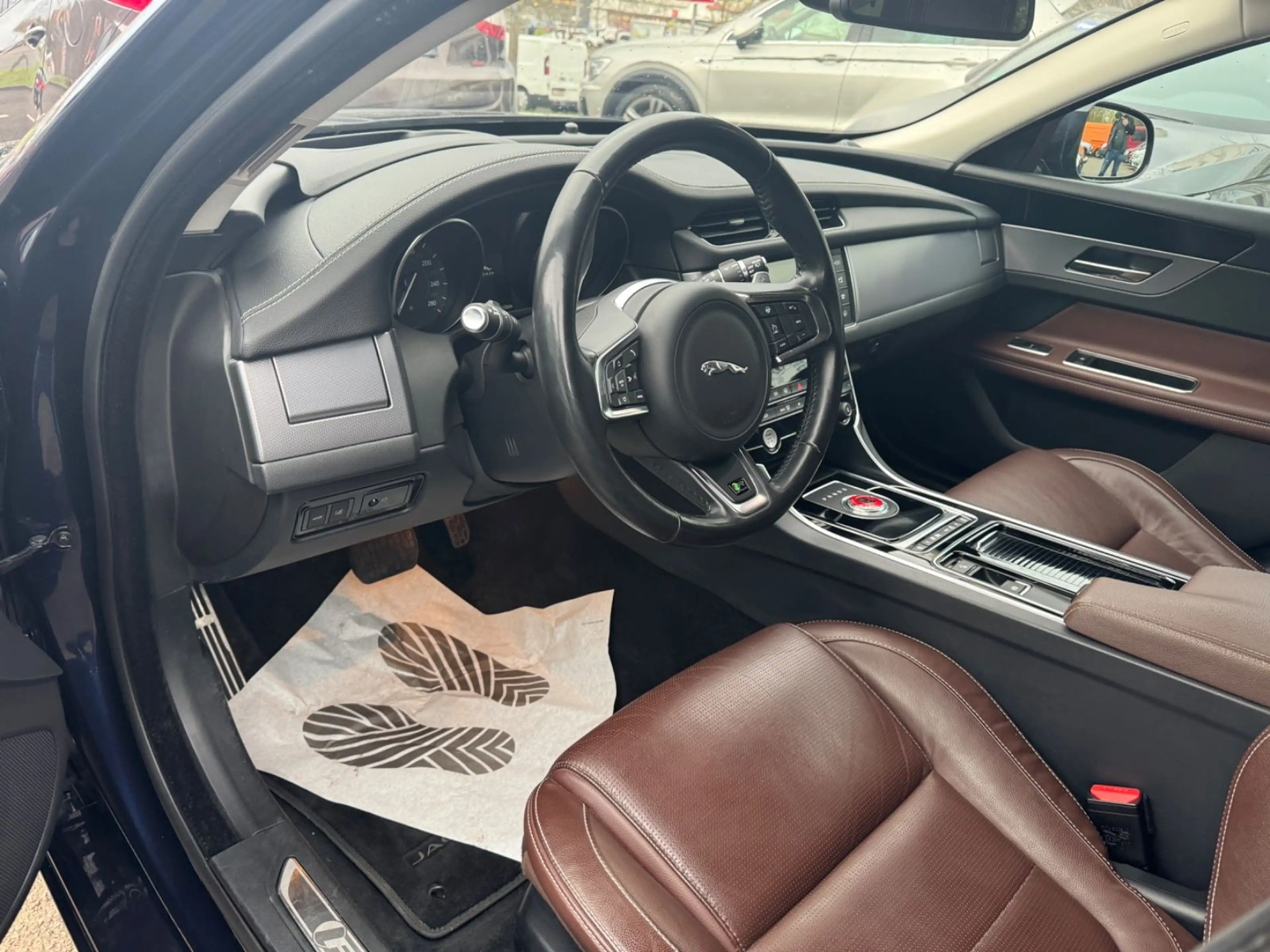 Jaguar XF Sportbrake R-Sport AWD Leder+Navi+HUD+LED — photo 12