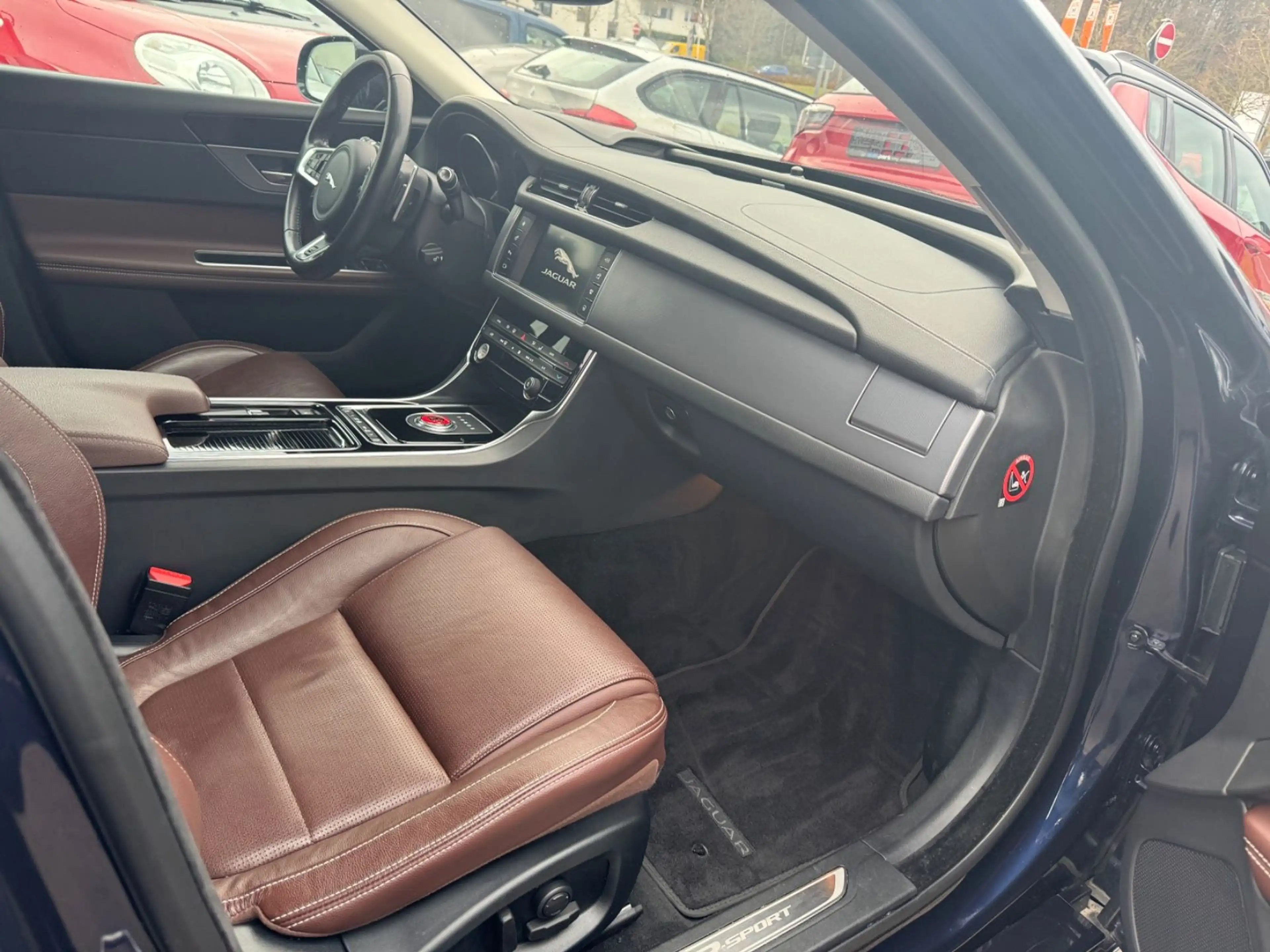 Jaguar XF Sportbrake R-Sport AWD Leder+Navi+HUD+LED — photo 4