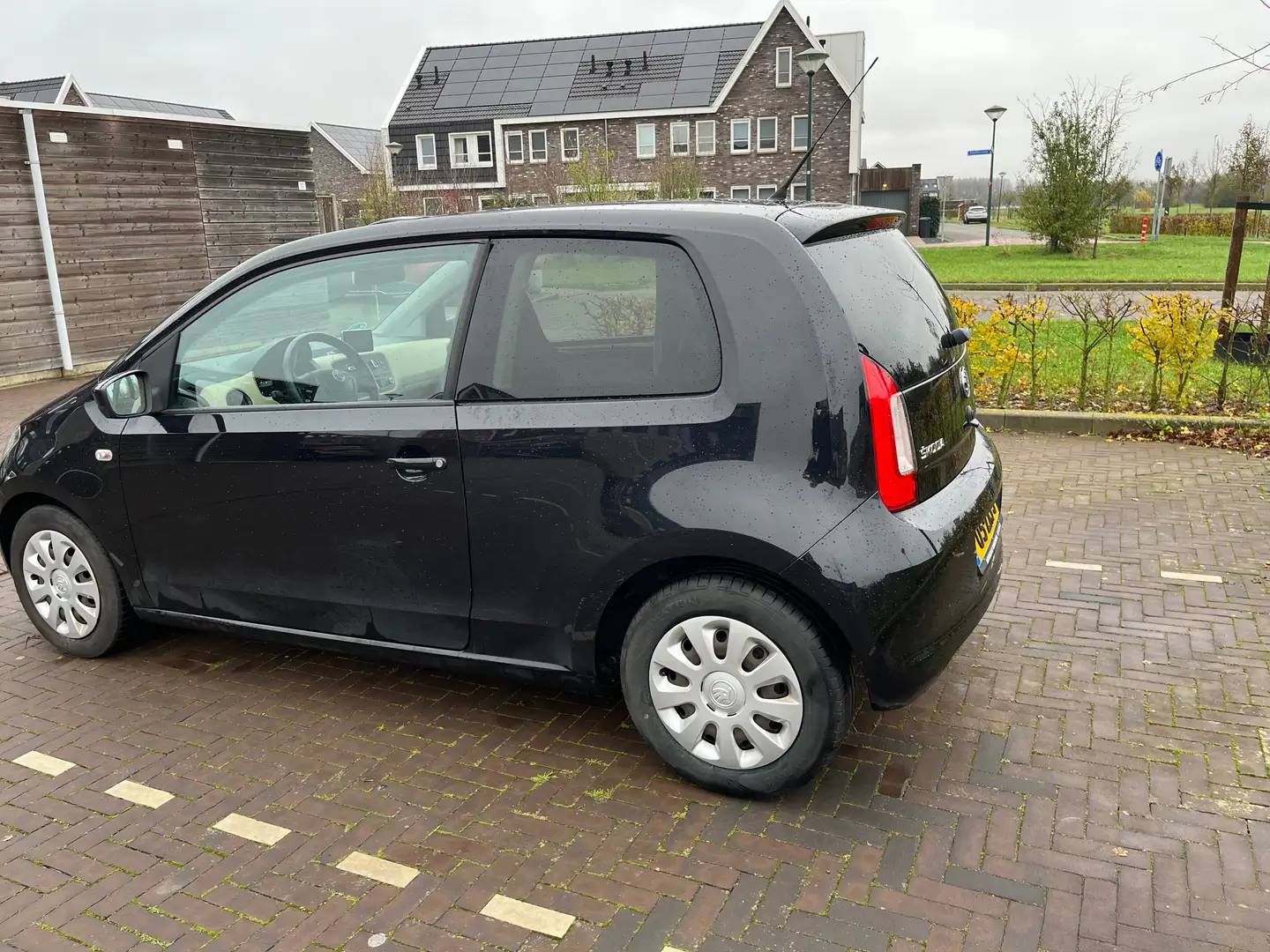 Skoda Citigo Citigo 1.0 Grt. Tour Zwart - 2