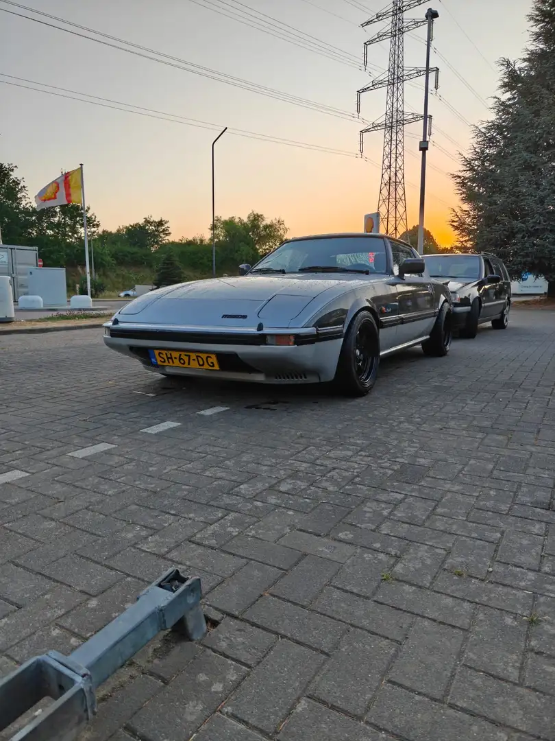 Mazda RX-7 FB - 1
