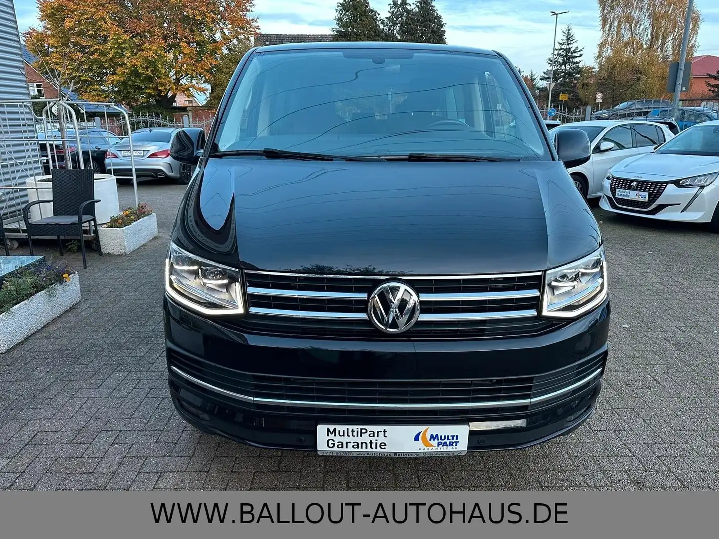 Volkswagen T6 Multivan Highline*2.HAND*LED*AHK*TEMPO*STHZ* Negro - 2