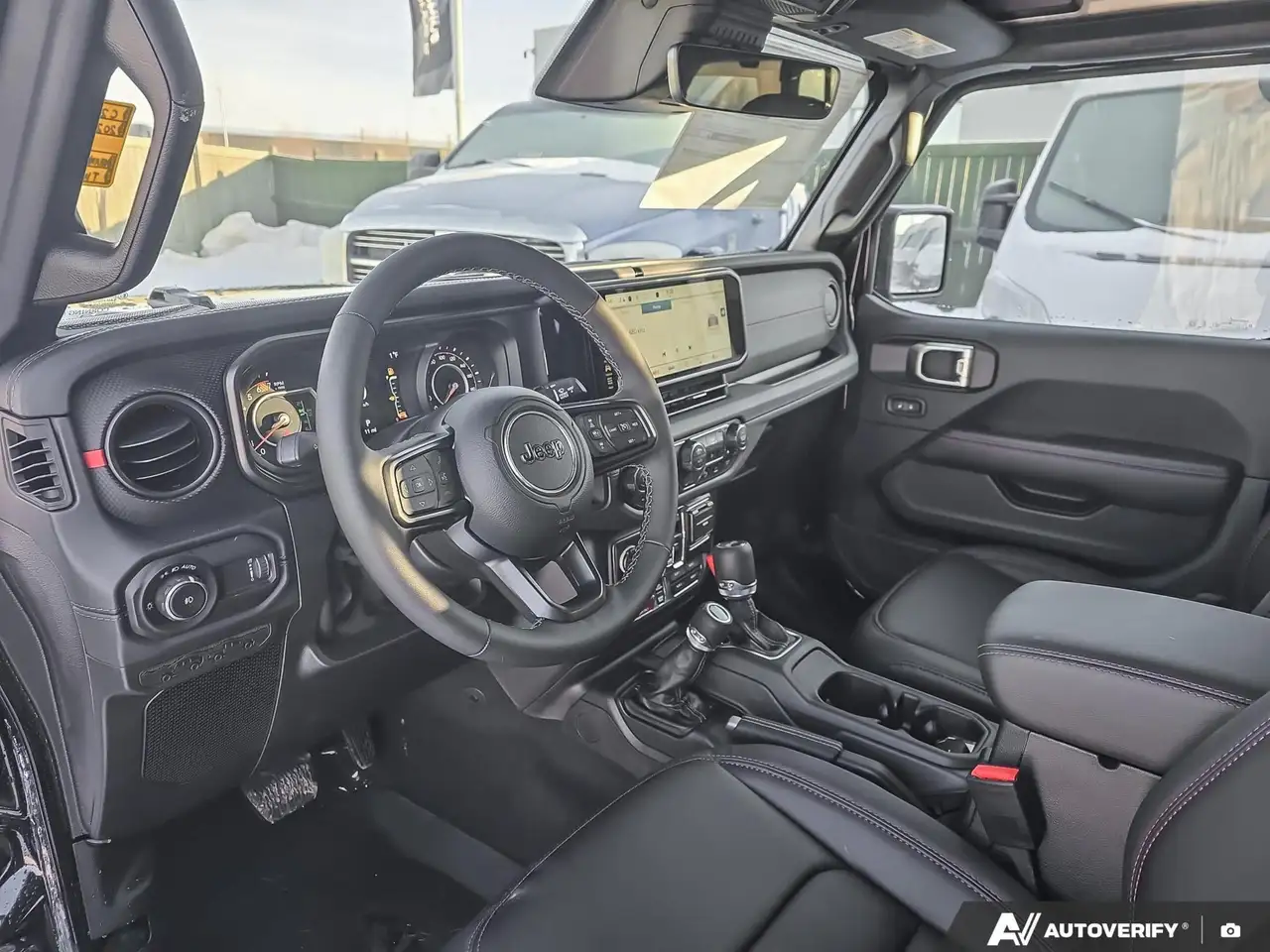 Jeep Wrangler снимка Jeep Wrangler
