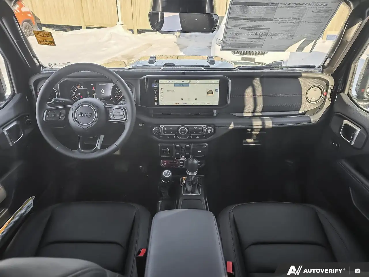 Jeep Wrangler снимка Jeep Wrangler