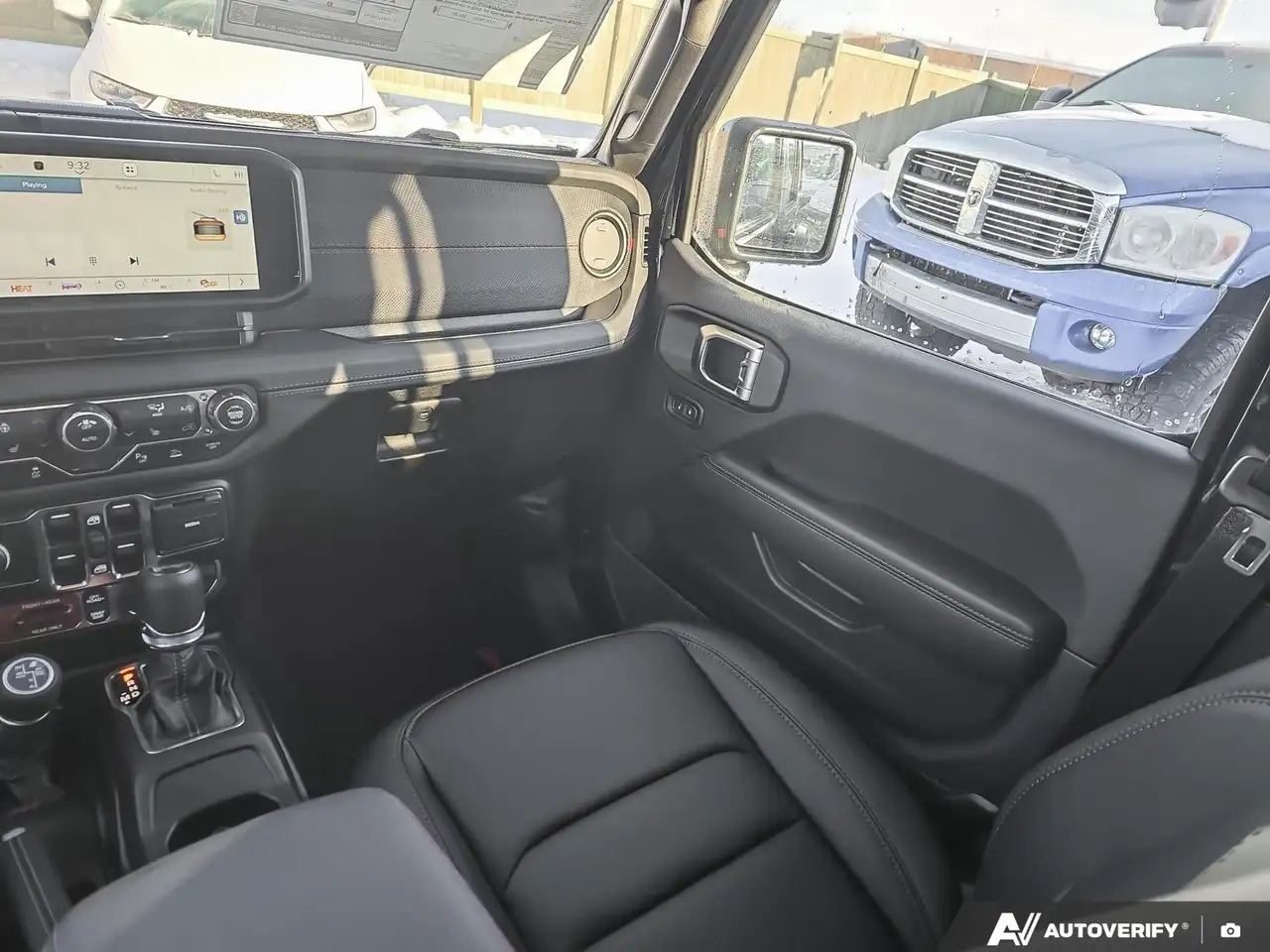 Jeep Wrangler снимка Jeep Wrangler