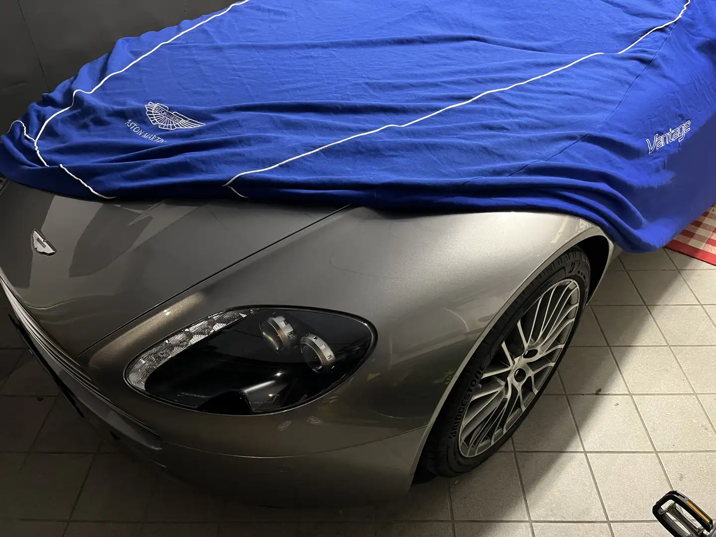 Aston Martin Vantage Coupe 4.7 V8 sportshift - 1