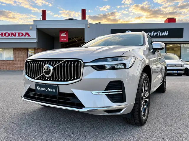 Volvo XC60 2.0 T6 RECHARGE PHEV Inscription Expression AWD auto
