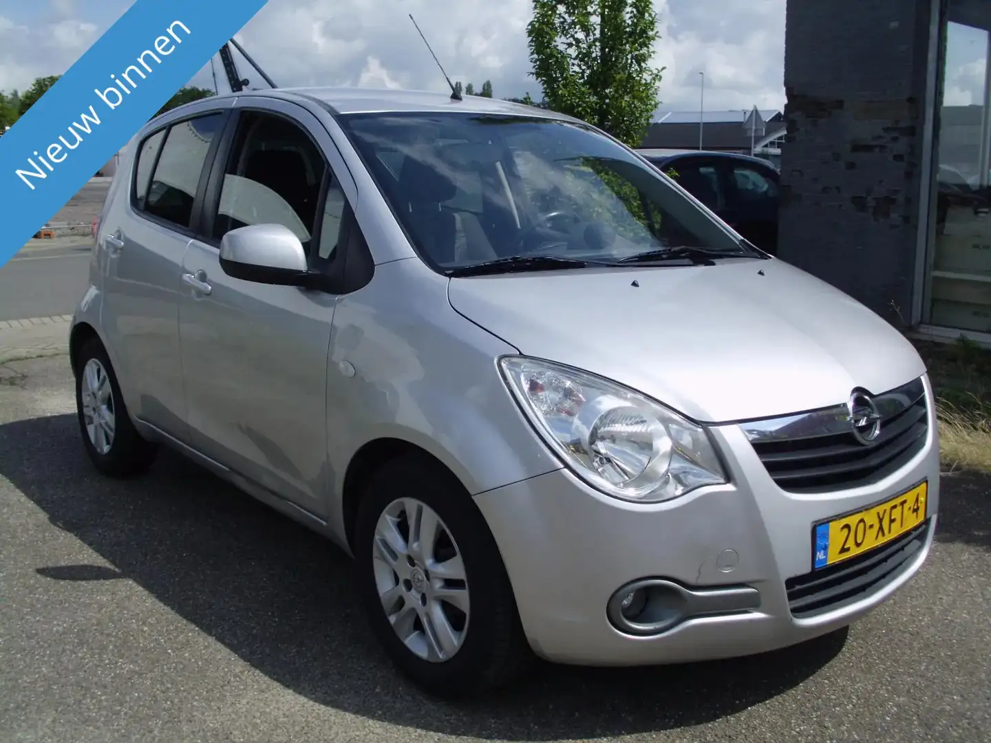 Opel Agila 1.0 MET AIRCO 2012 Grijs - 2