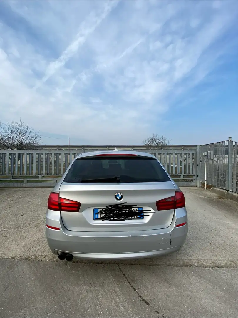 BMW 520 520d Touring Msport Argento - 2