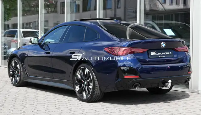 BMW 4 Series view 3