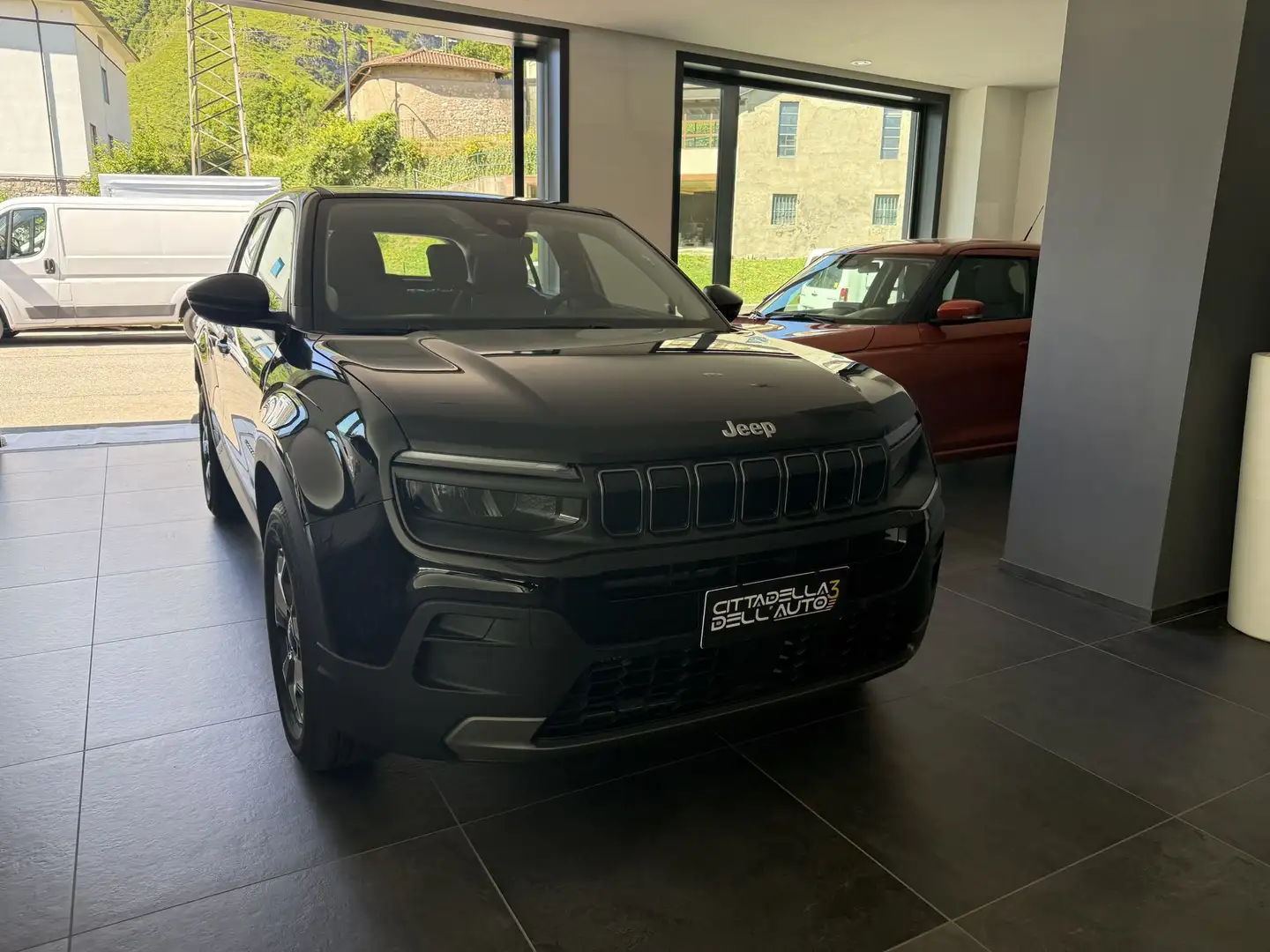 Jeep Avenger 1.2 Turbo Longitude Nero - 1