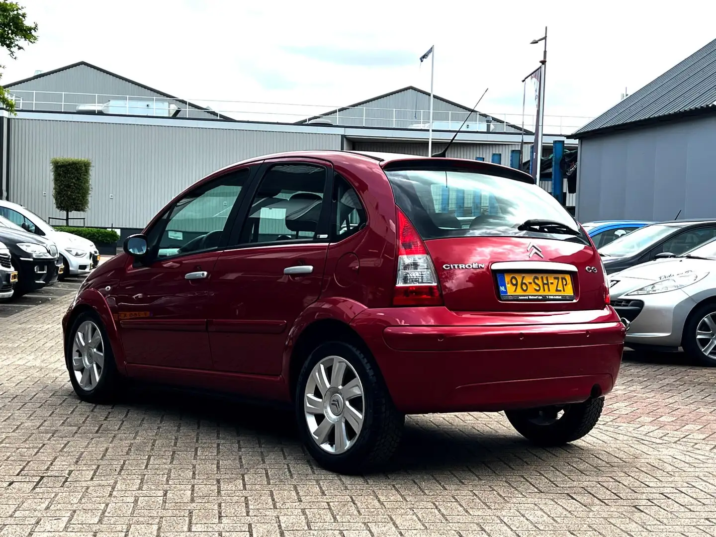 Citroen C3 1.6i-16V Exclusive Carplay_automaat_Cruise_Clima Червоний - 2