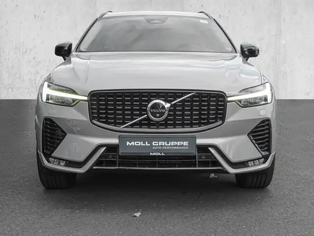 Volvo XC60 view 3