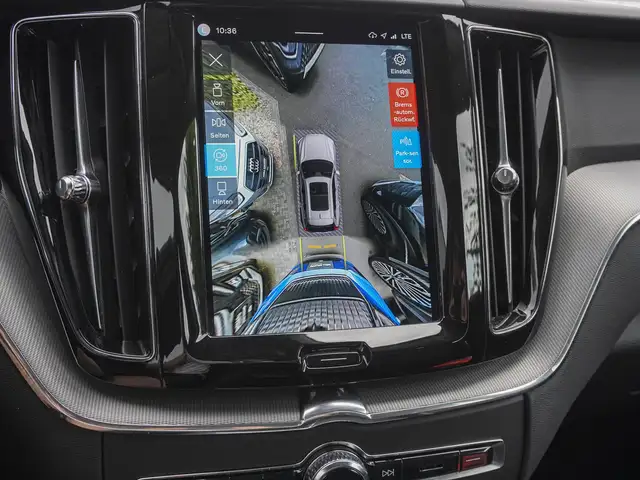 Volvo XC60 view 13