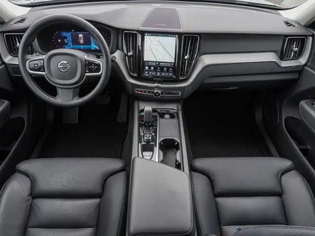 Volvo XC60 view 10