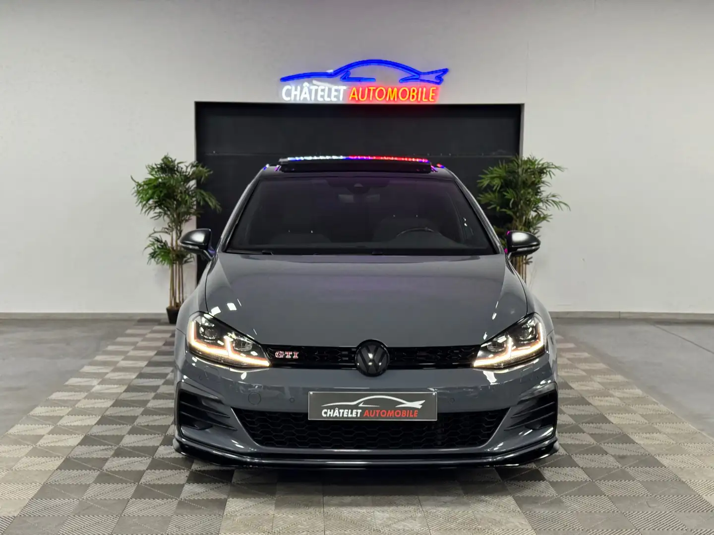 Volkswagen Golf GTI Golf 2.0 TSI TCR OPF DSG - 2