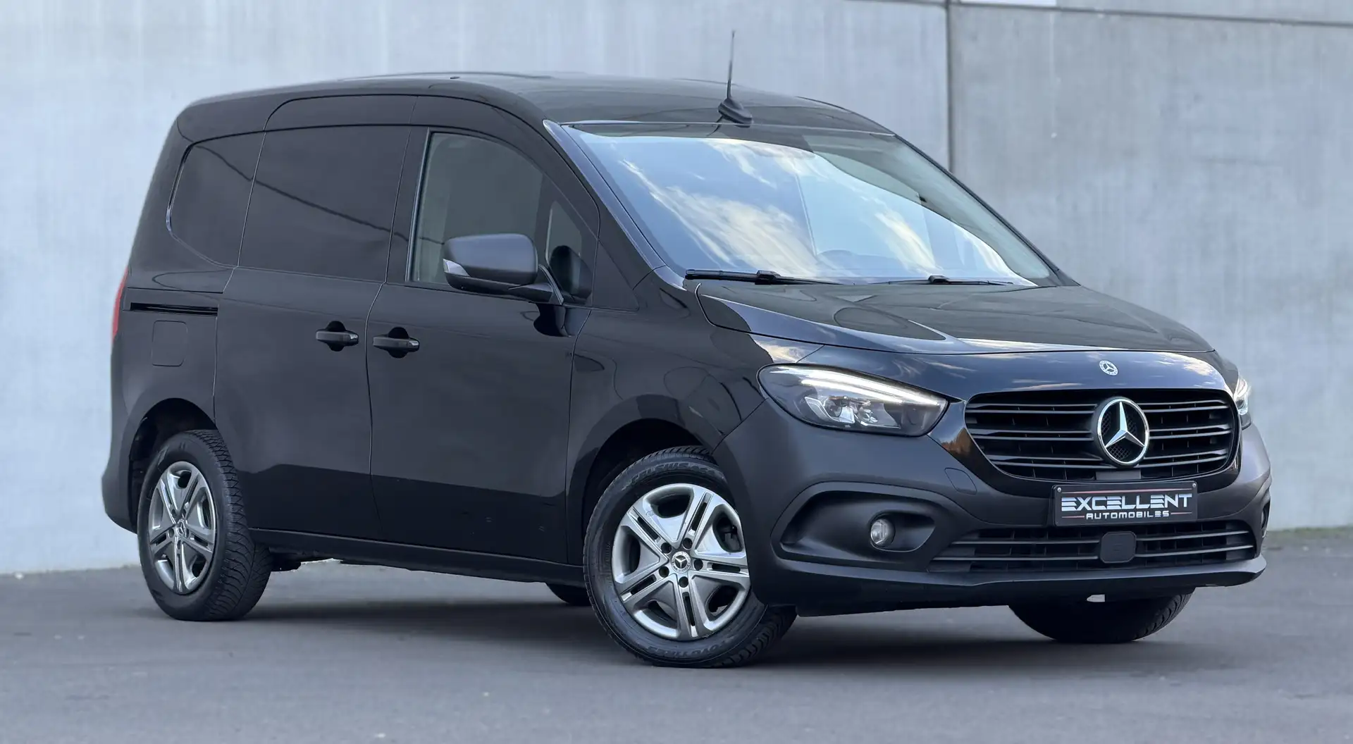 Mercedes-Benz Citan 1.4 CDI 110/BLUETOOTH/CARPLAY/CAMERA/GARANTIE 12 M Noir - 2