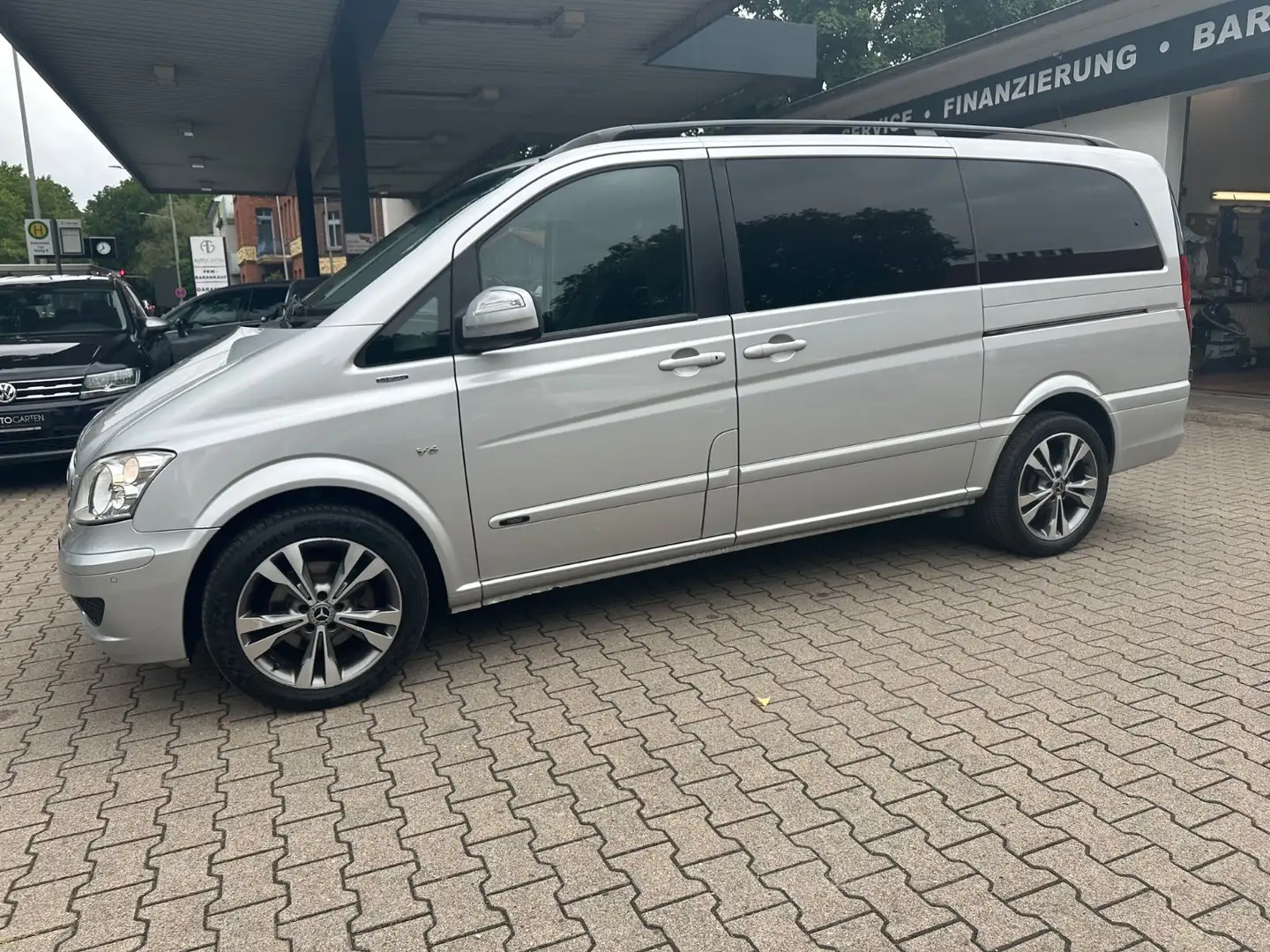 Mercedes-Benz Viano 3.0 CDI Trend Edition lang 8Sitze Argent - 2