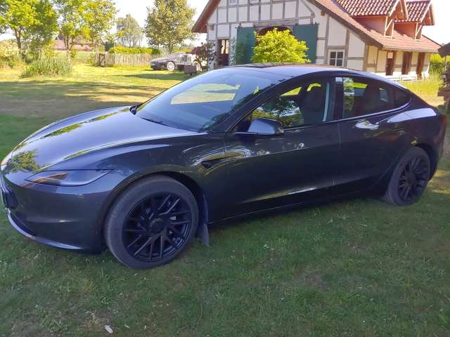 Imagine Tesla Model 3 Model 3 RWD Highland