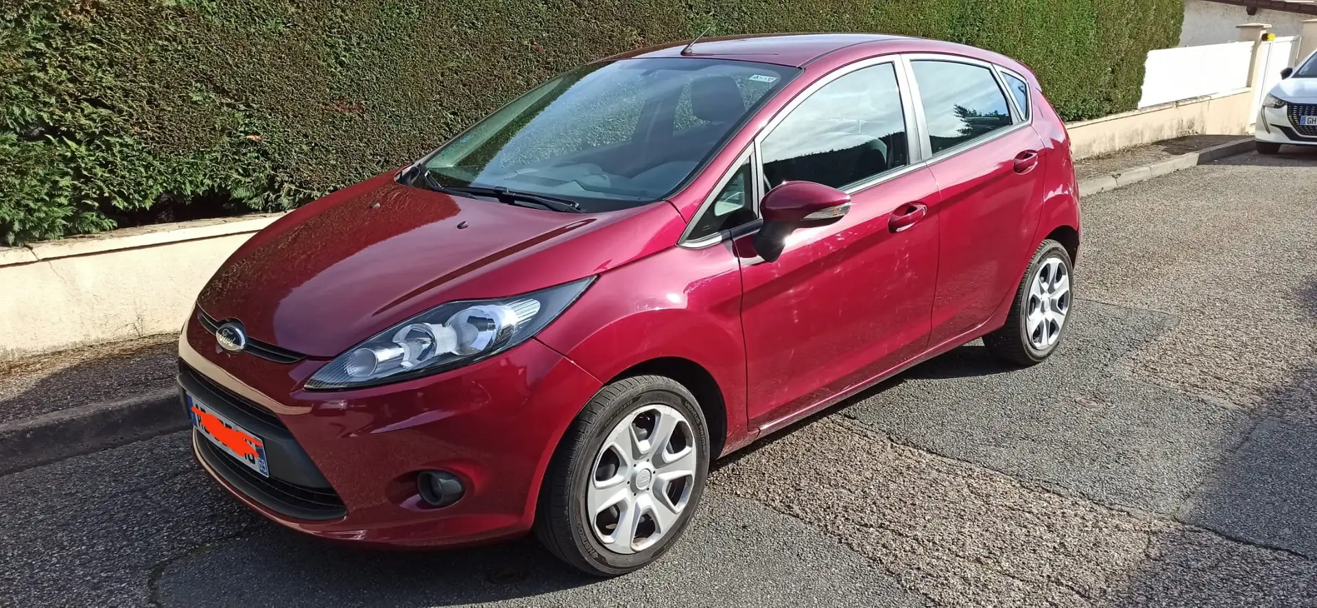 Ford Fiesta 1.4 TDCi 68 Trend Rouge - 2