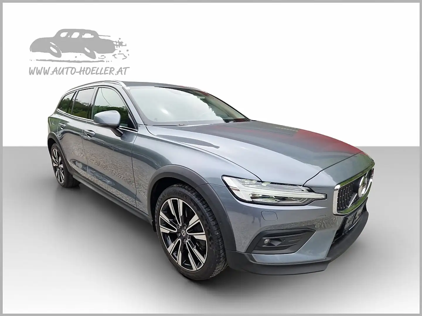 Volvo V60 Cross Country D4 AWD Cross Country Geartronic Сірий - 1