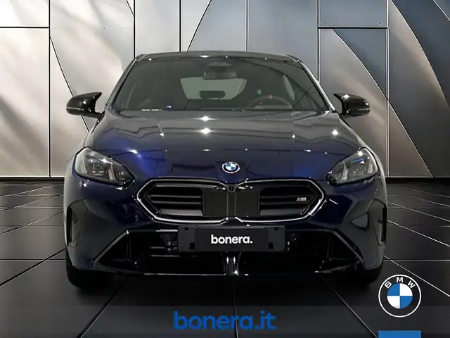 BMW M5 view 2