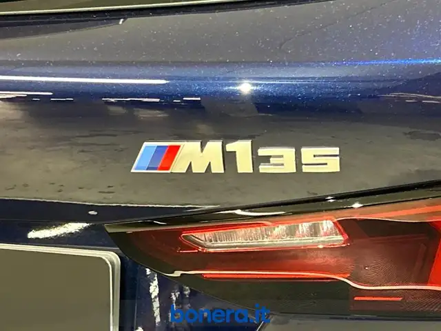 BMW M5 view 9