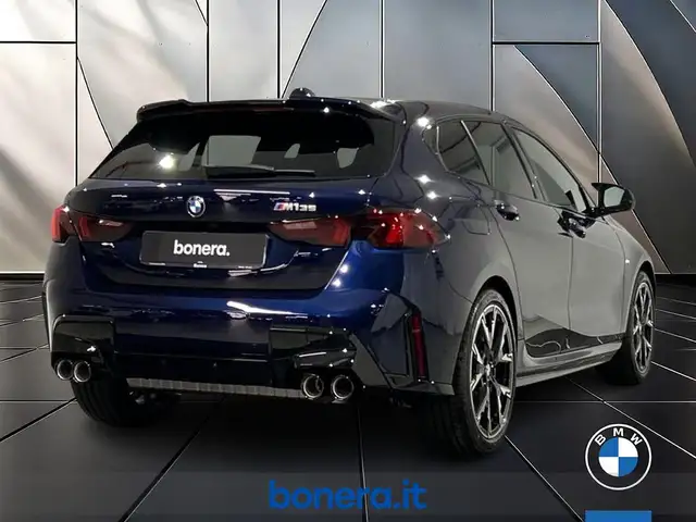 BMW M5 view 5