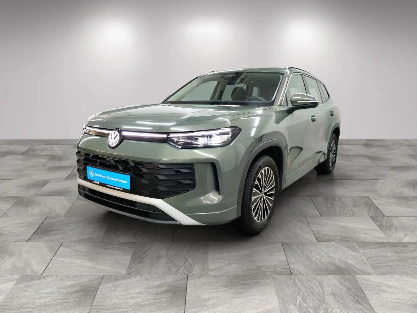Volkswagen Tayron Life 1.5 eTSI AHK/Nav/IQ.Drive/Pano/5.30G Grün - 2