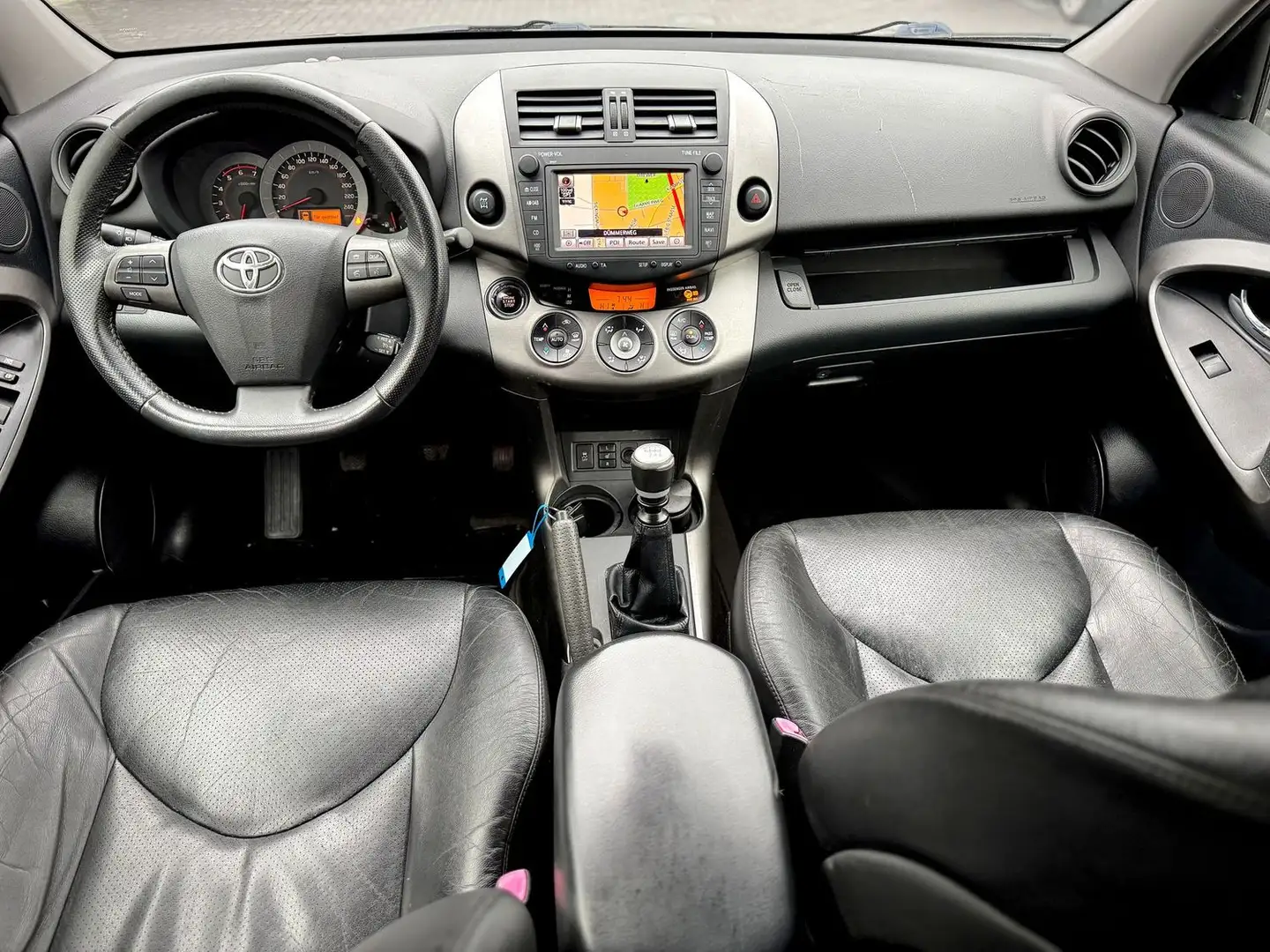 Toyota RAV 4 Executive 4X4 '2.Hand'AHK'Navi'Leder' Schwarz - 2
