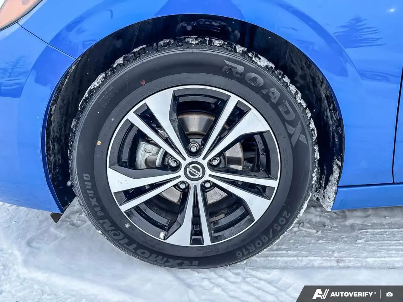 Nissan Sentra снимка Nissan Sentra