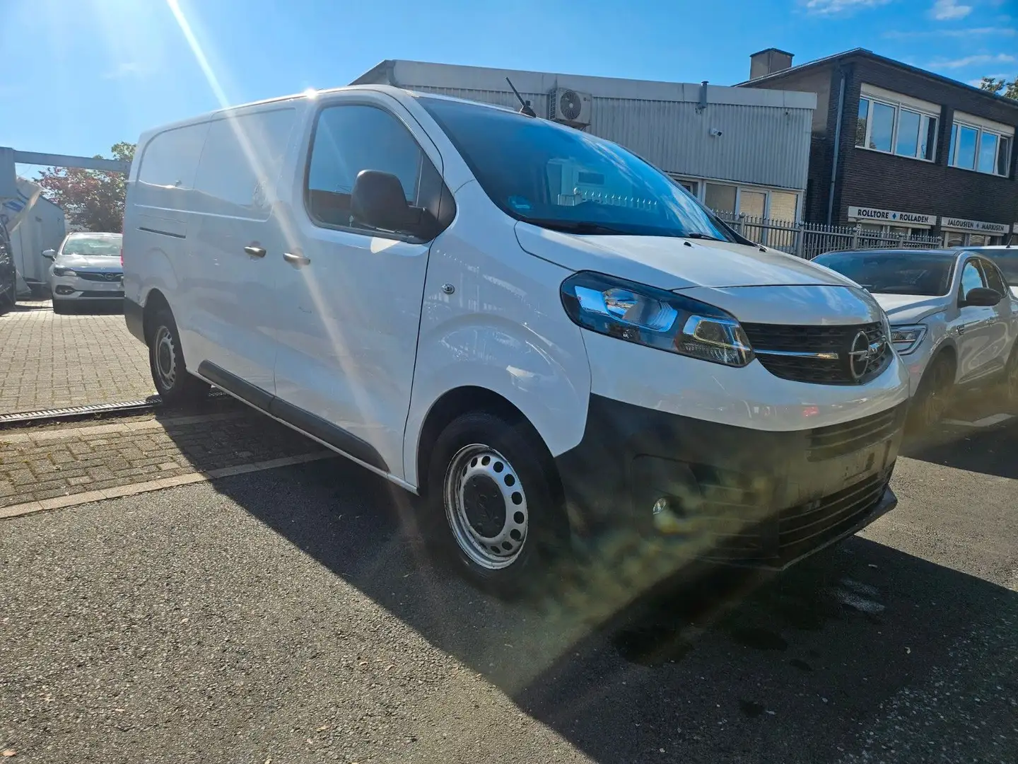 Opel Vivaro Kasten Edition L3/KAM/KLIMA/LEDER/SORTiMO Weiß - 2