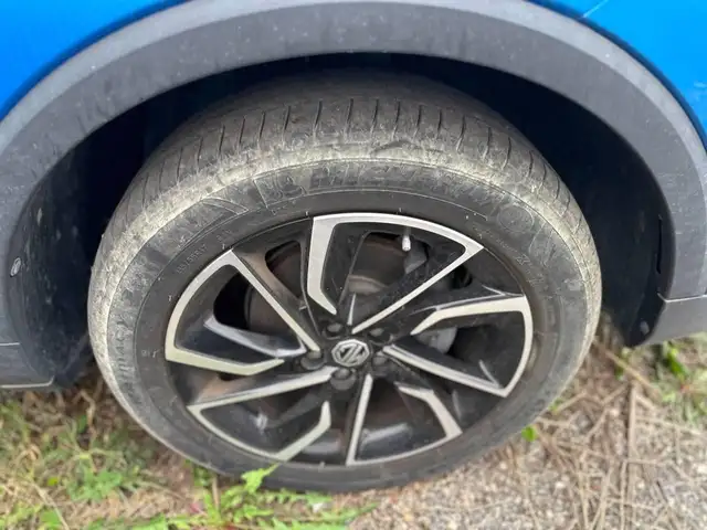 MG ZS view 9