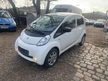 Basis Voll Ausstattung 1 Jahr Garantie, TÜV Neu, 1Hand