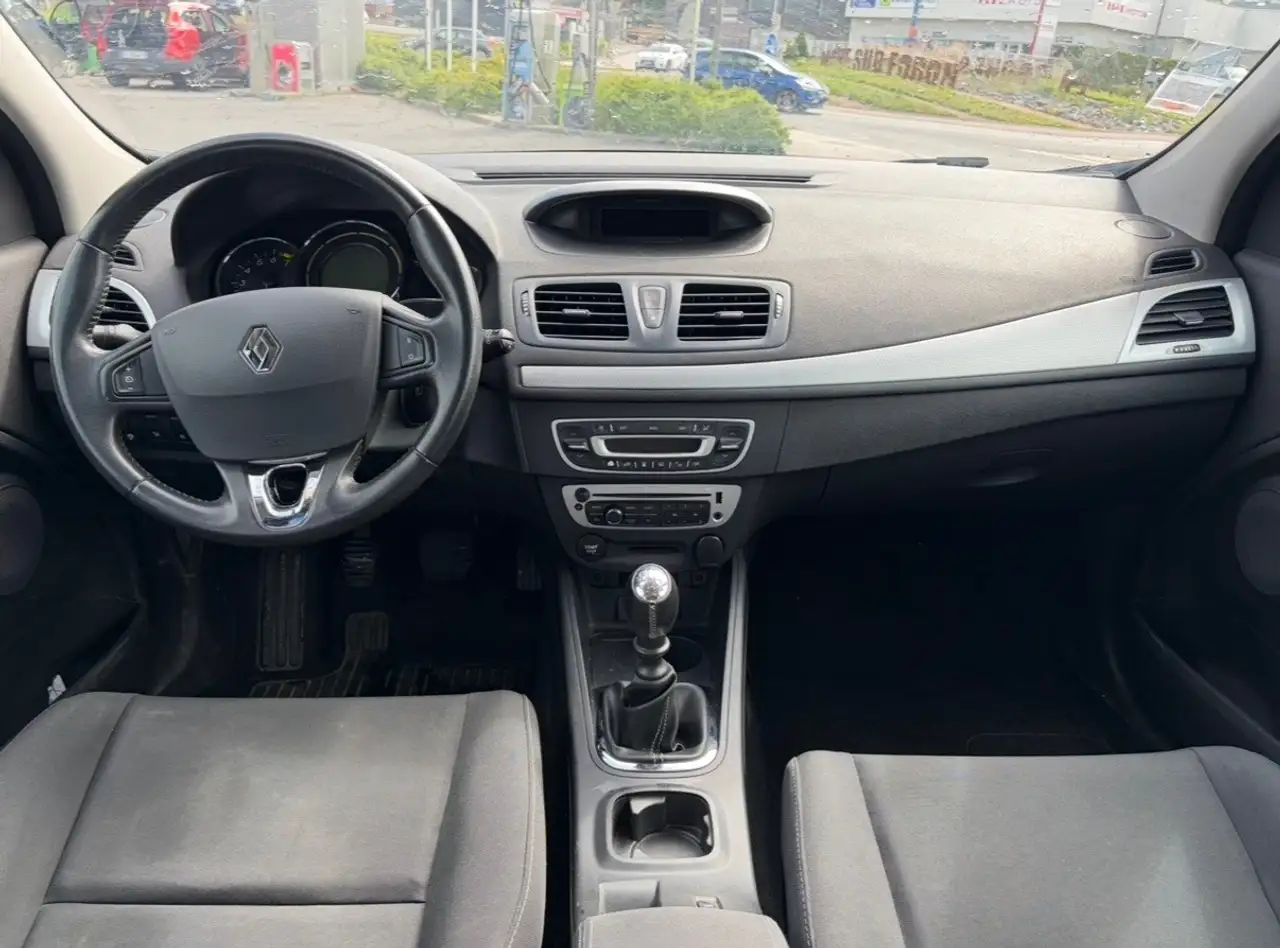 Renault Megane Berline — photo 4