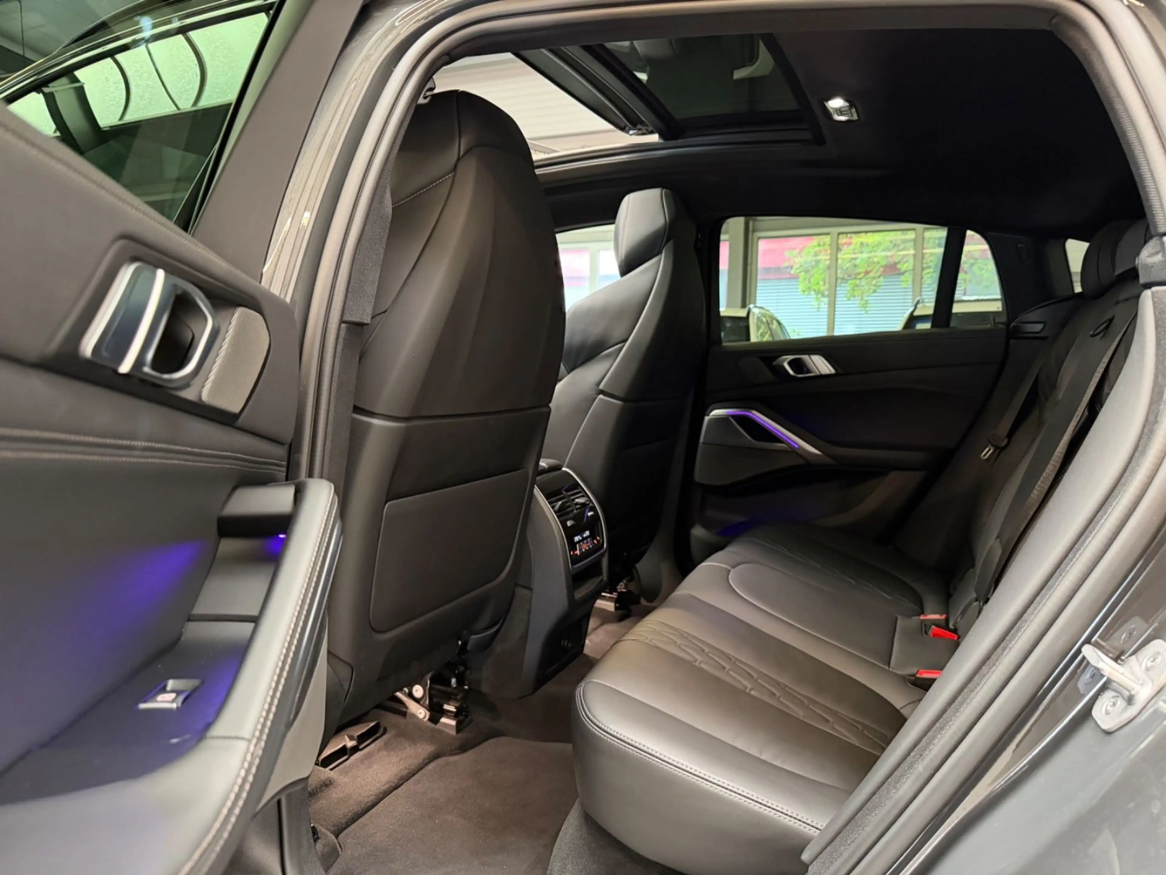 BMW X6 30d M Sport M-SITZE/PANO/LASER/AHK/ICONIC/21 — photo 15