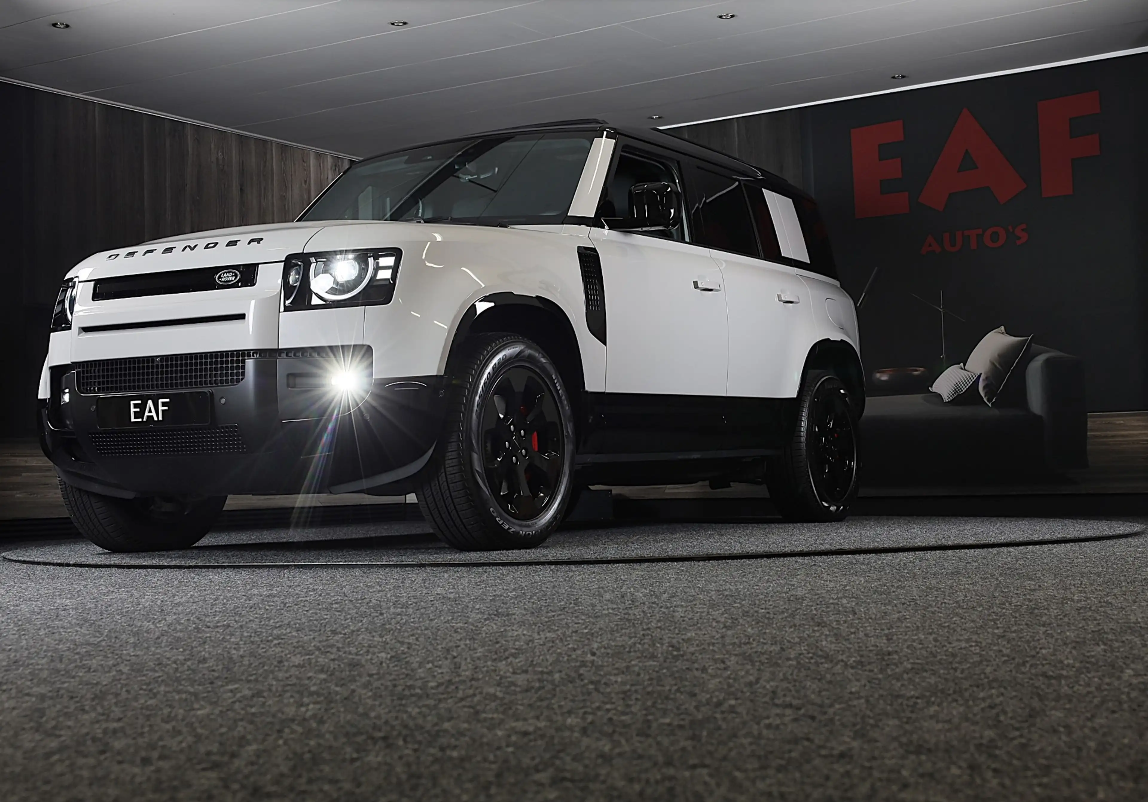 Land Rover Defender 110 2.0 P300e 110 X-Dynamic SE FACELIFT / Memory / — photo 4