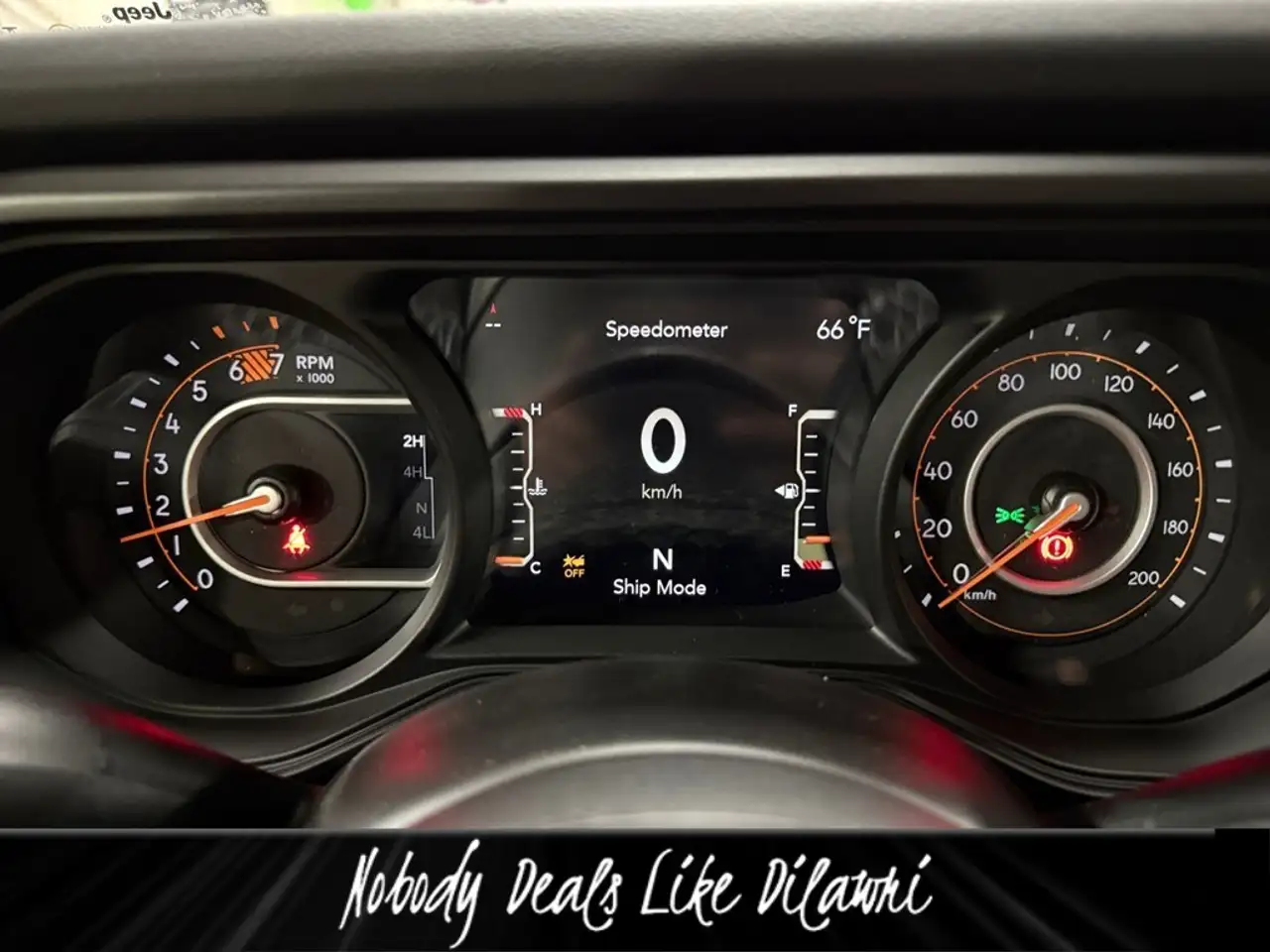 Jeep Wrangler photo Jeep Wrangler